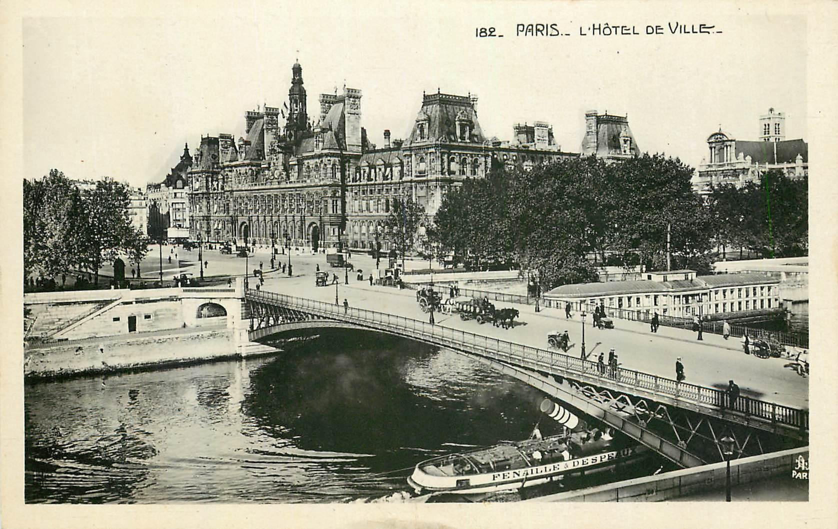 CPA Paris l'Hotel de Ville Bateau