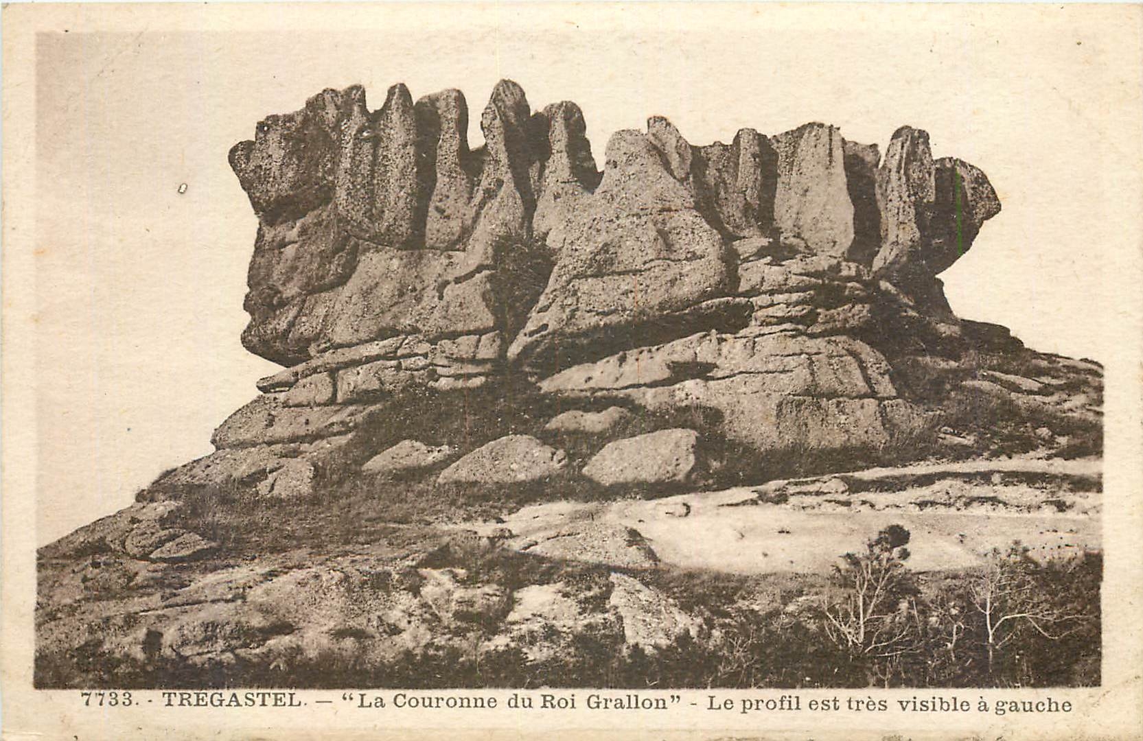 CPA Tregastel La Couronne du Roi Grallon Le profil est tres visible a gauche