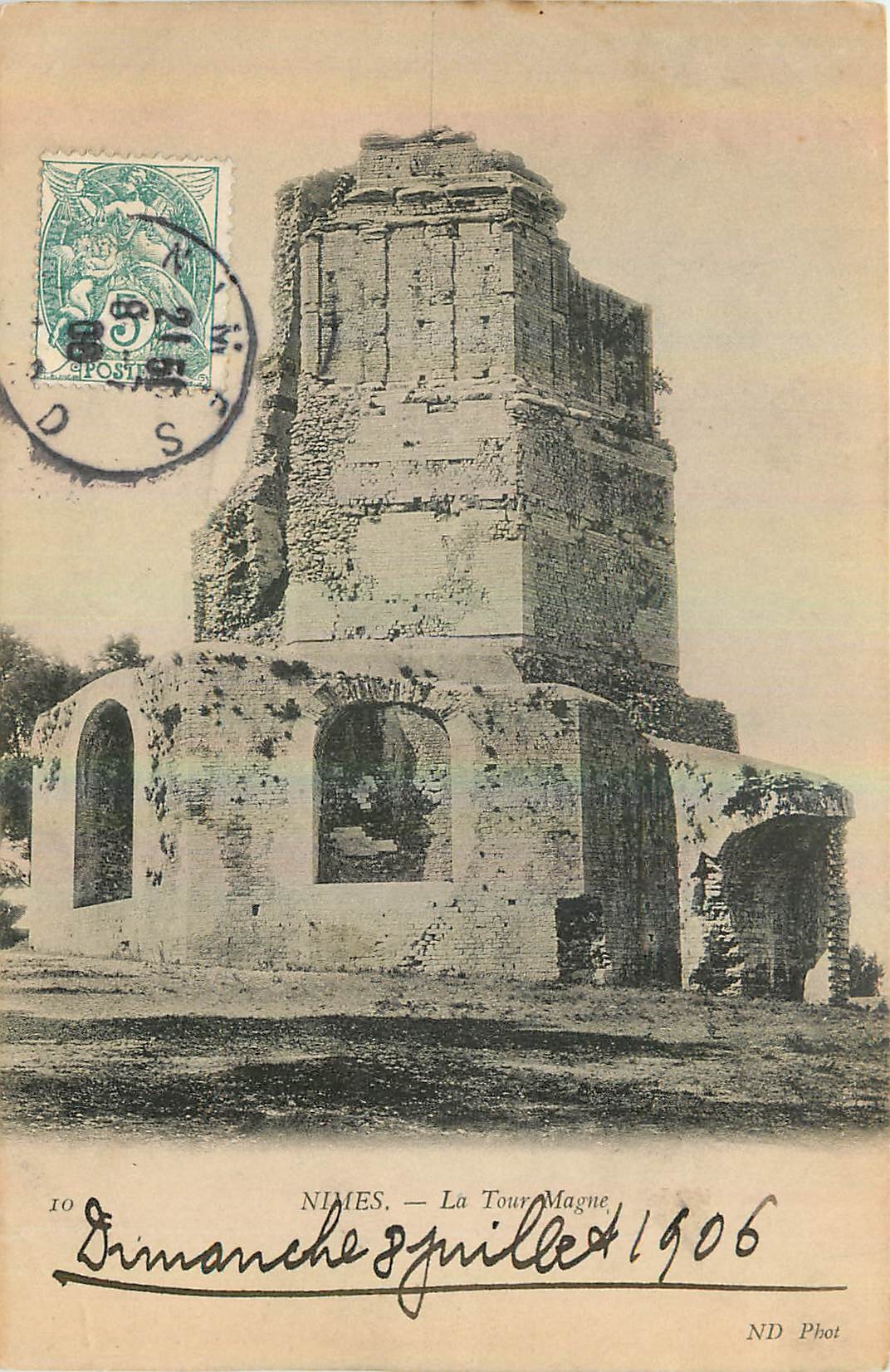 CPA Nimes La Tour Magne 