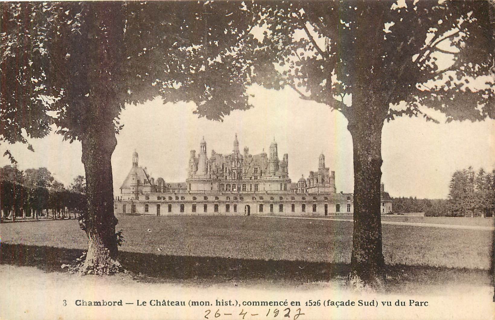 CPA Chambord Le Chateau mon hist facade sud vu du Parc 