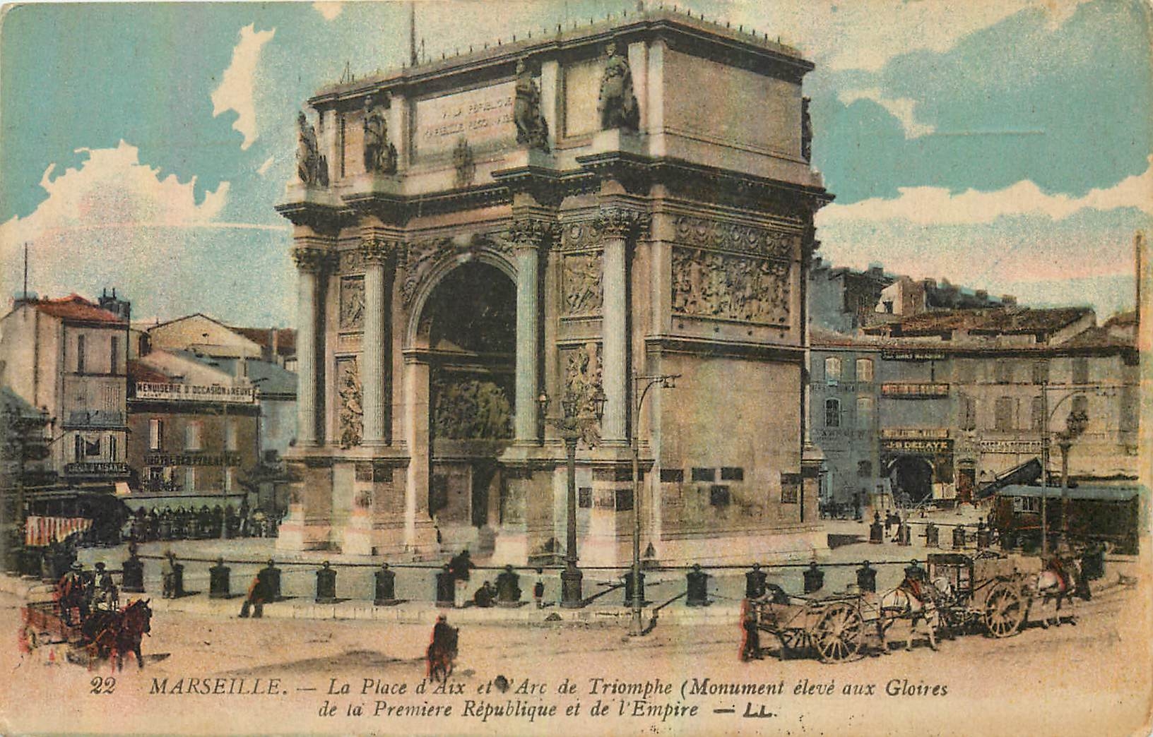 CPA Marseille La Place d'Aix et l'Arc de Triomphe Monument eleve aux Gloires de la Premiere Republiq