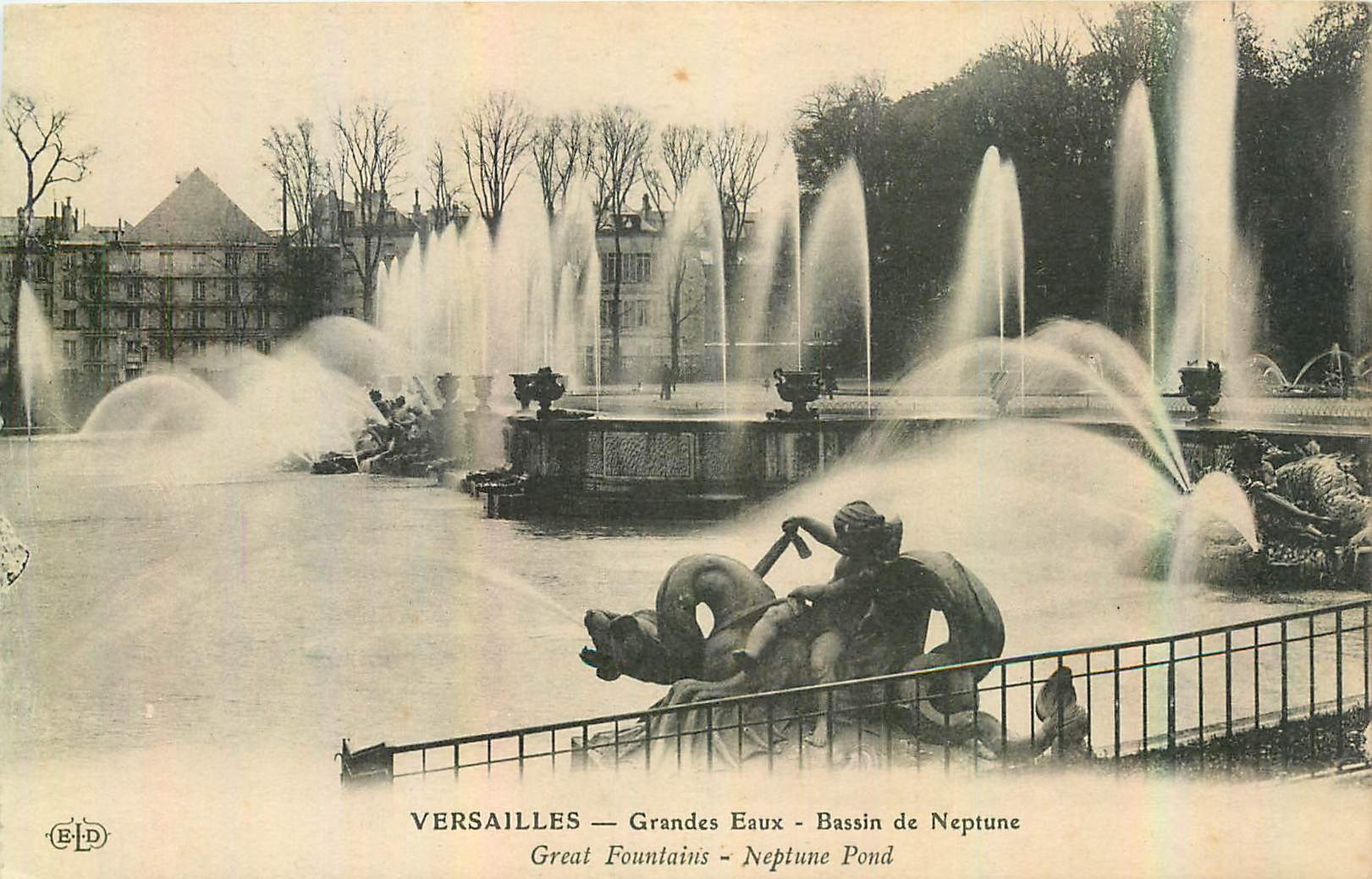 CPA Versailles Grandes Eaux Bassin de Neptune 