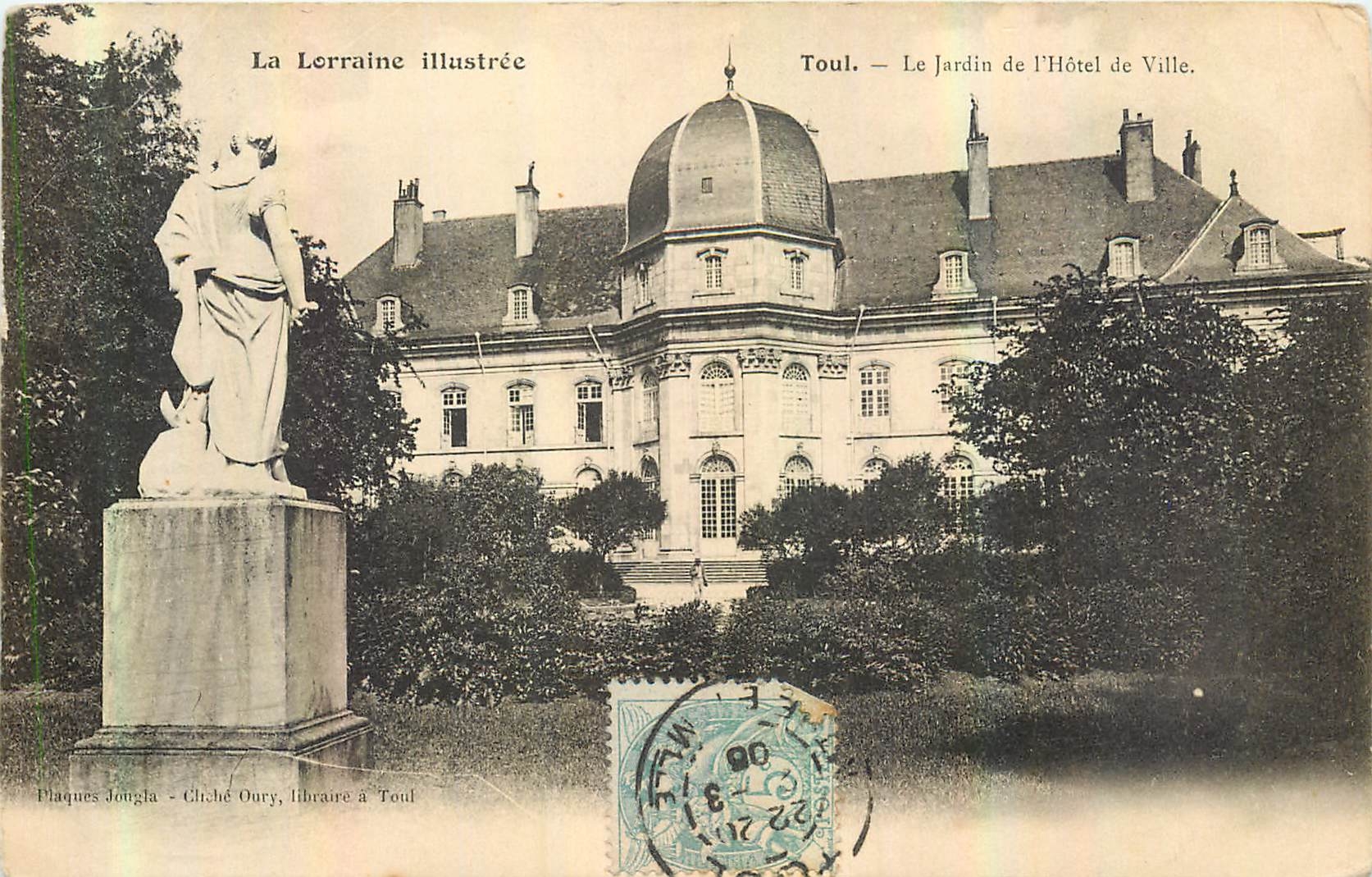 CPA La Lorraine illustree Toul le jardin de l'Hotel de ville