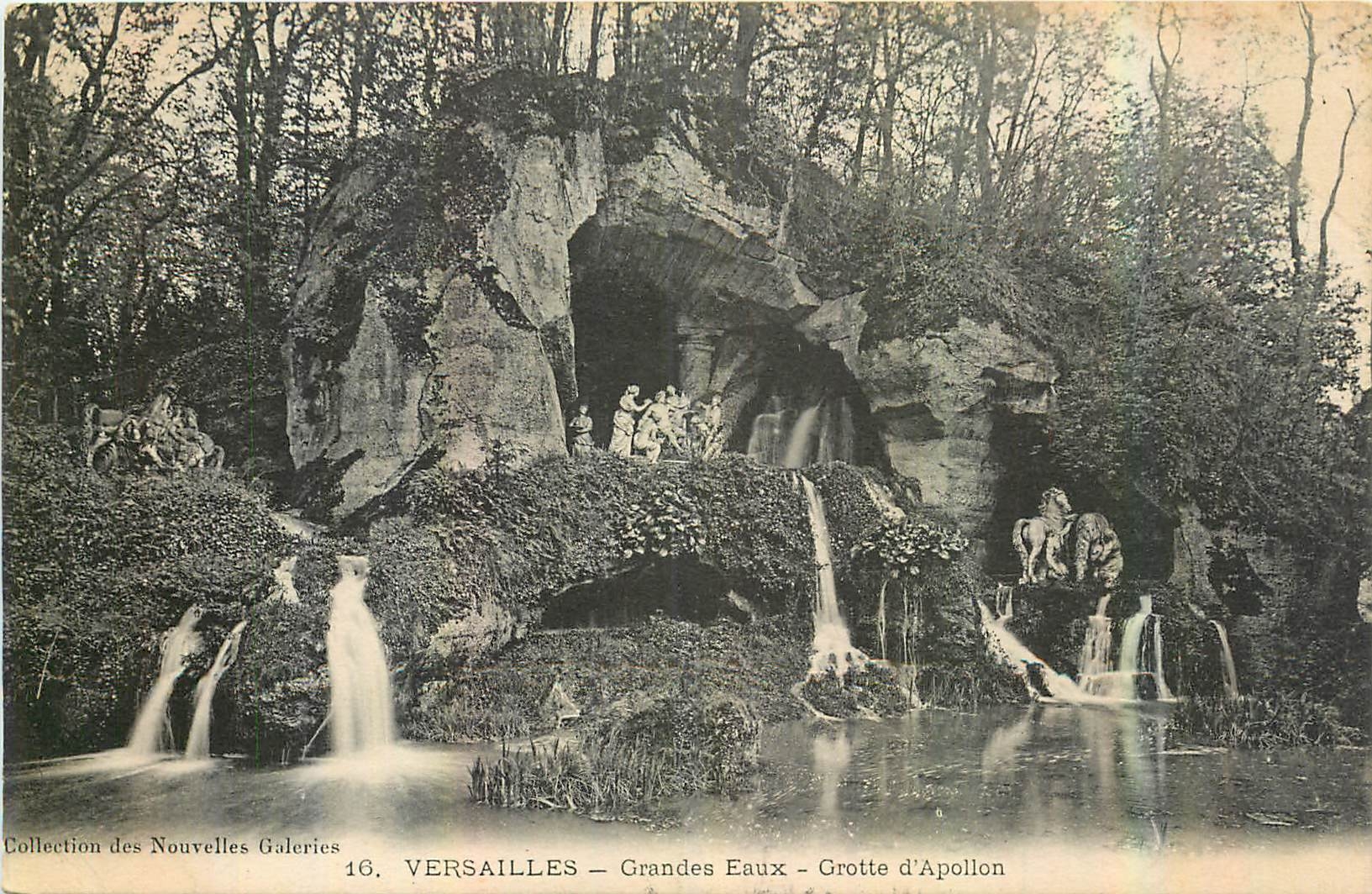 CPA Versailles grandes Eaux Grotte d'Apollon 