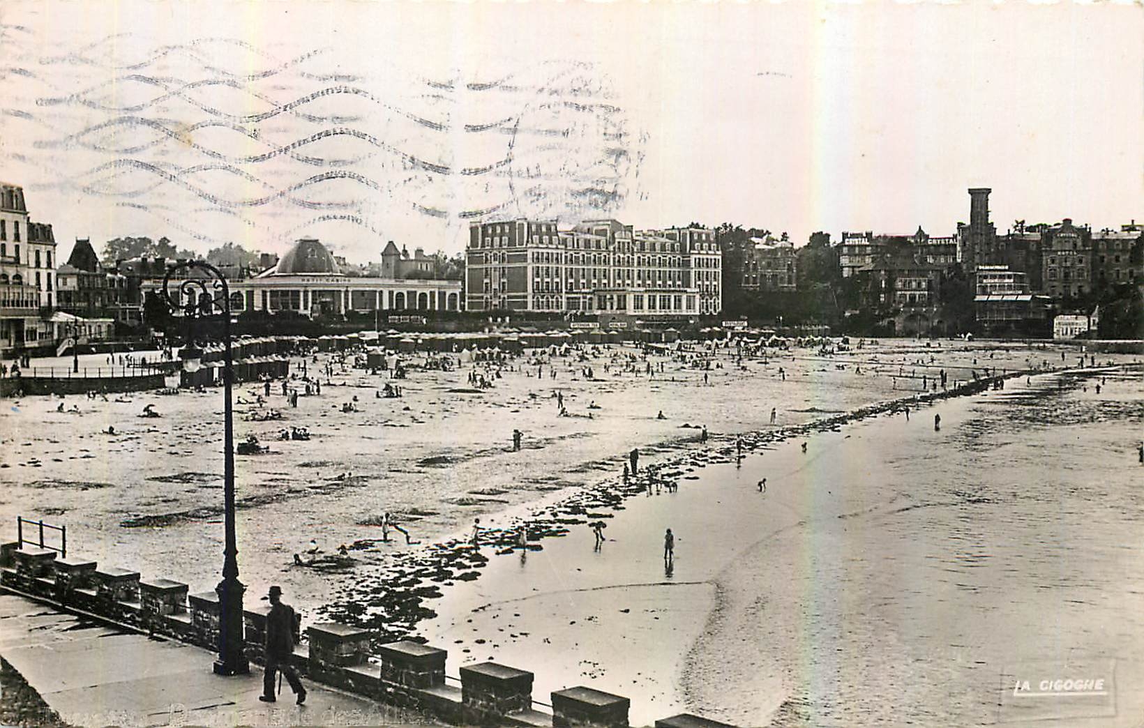 CPA Dinard Promenade des Allies et la plage 