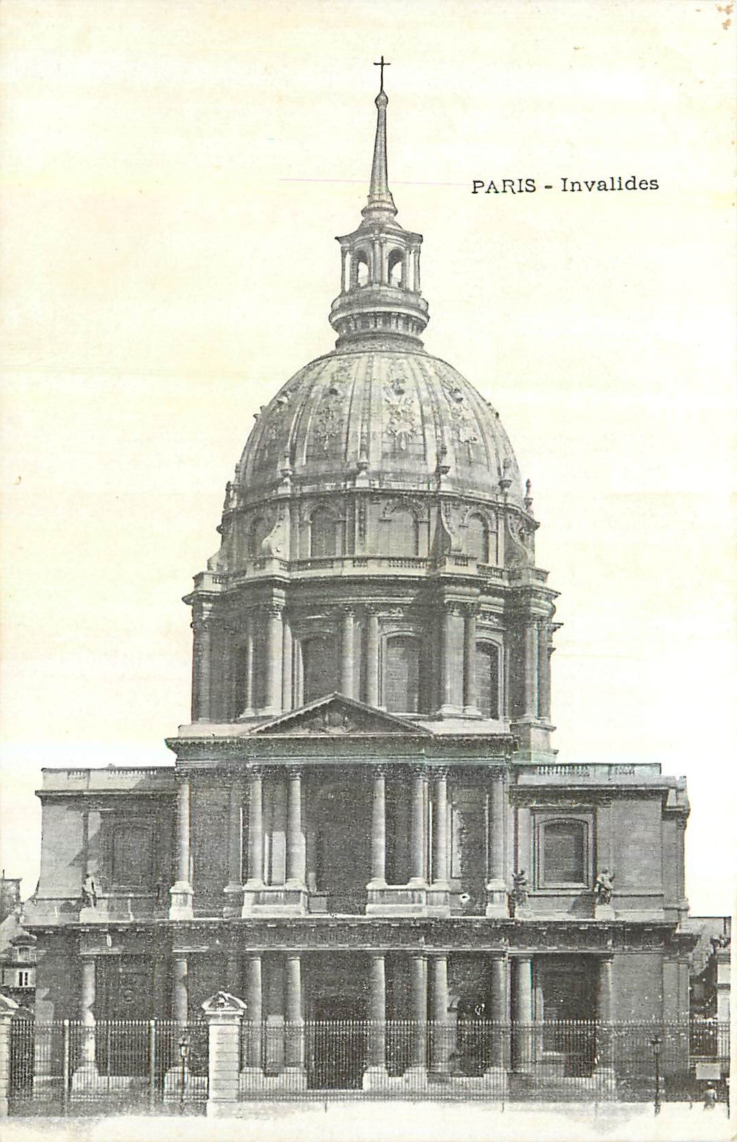 CPA Paris Invalides 