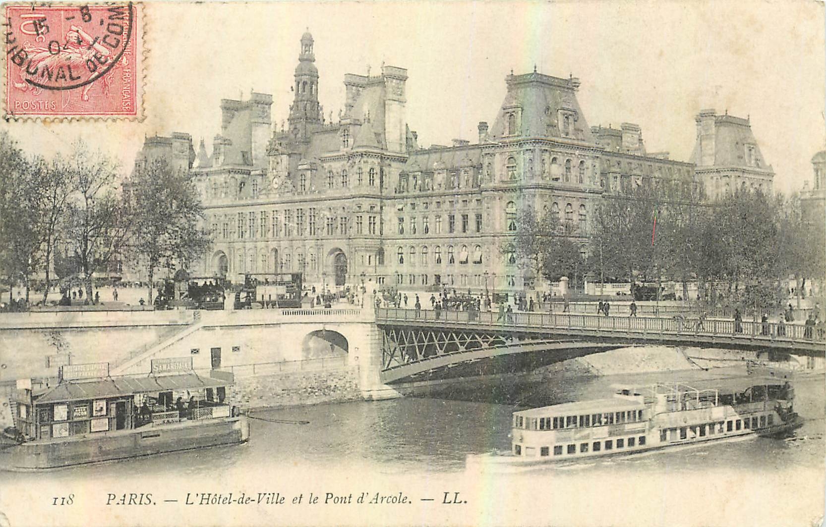 CPA Paris l'Hotel de Ville et le Pont d'Arcole Bateau