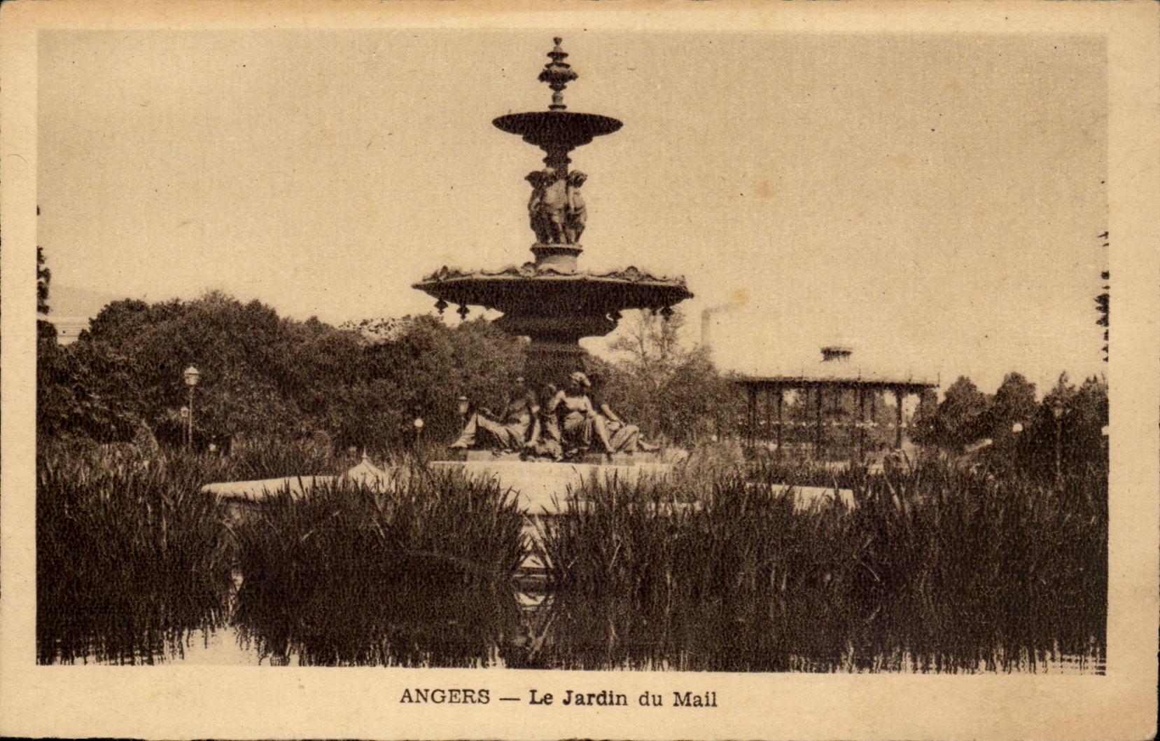 Angers CPA the garden of the Mall
