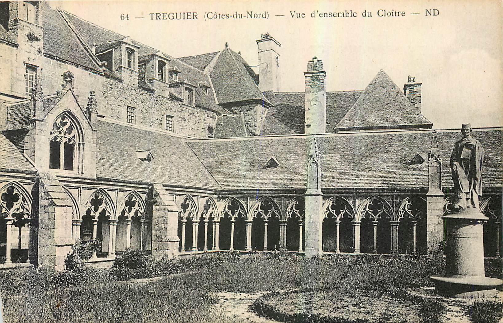 CPA Treguier Cotes du Nord Vue d'Ensemble du Cloitre