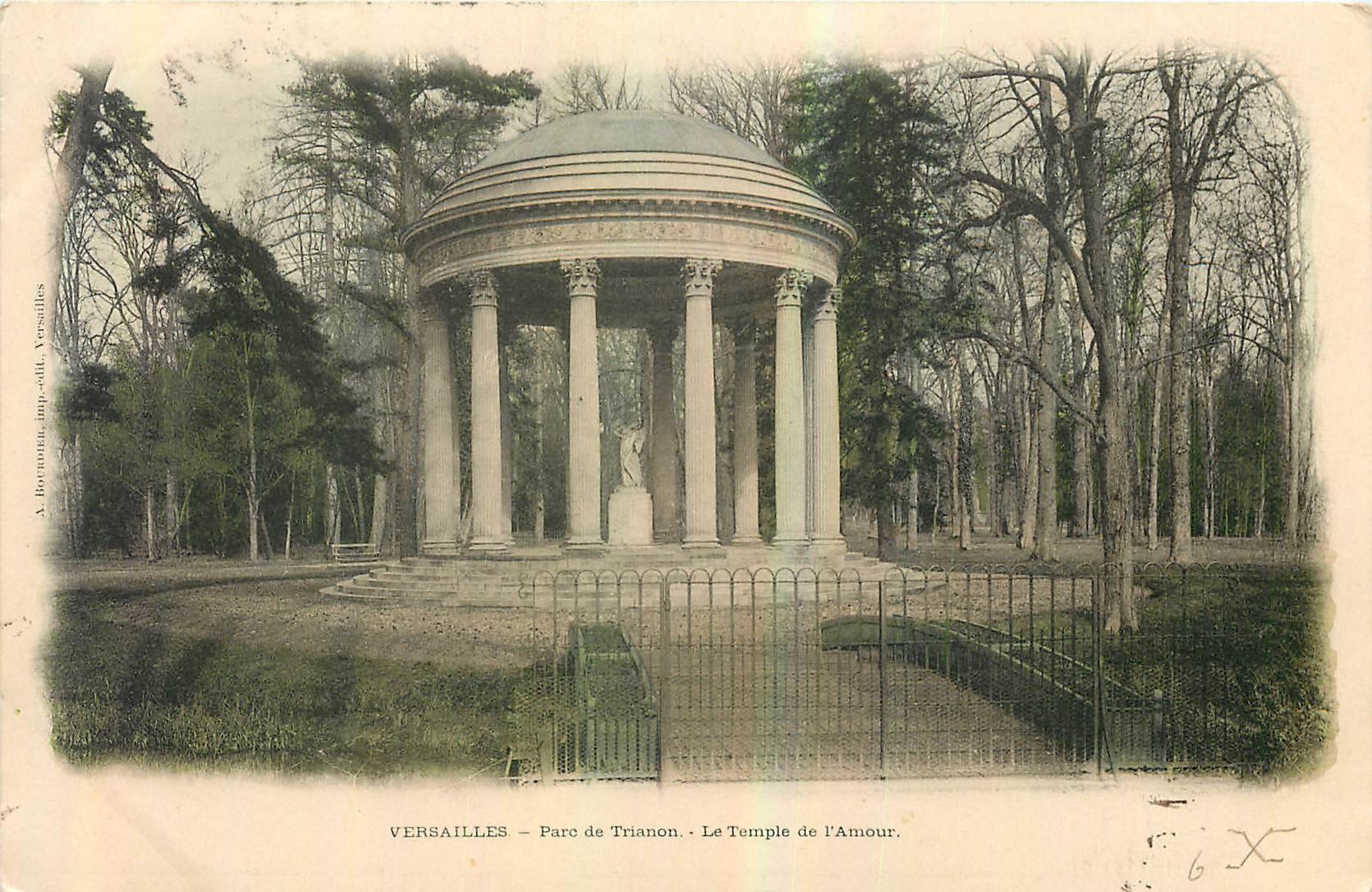 CPA Versailles Parc de Trianon Le Temple de l'Amour