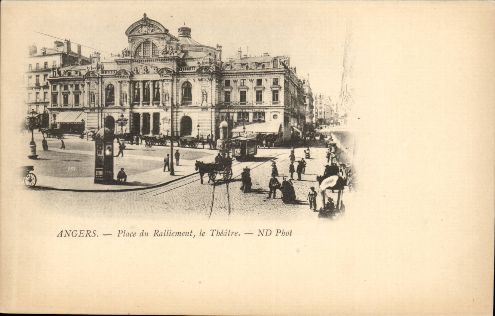 Angers CPA the place of the rallying the theater