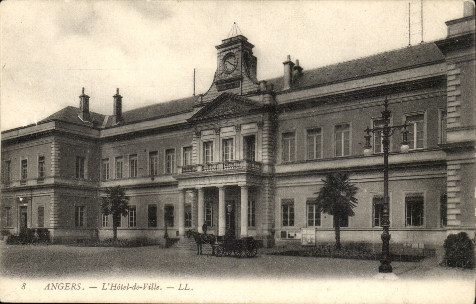 Angers CPA the town hall