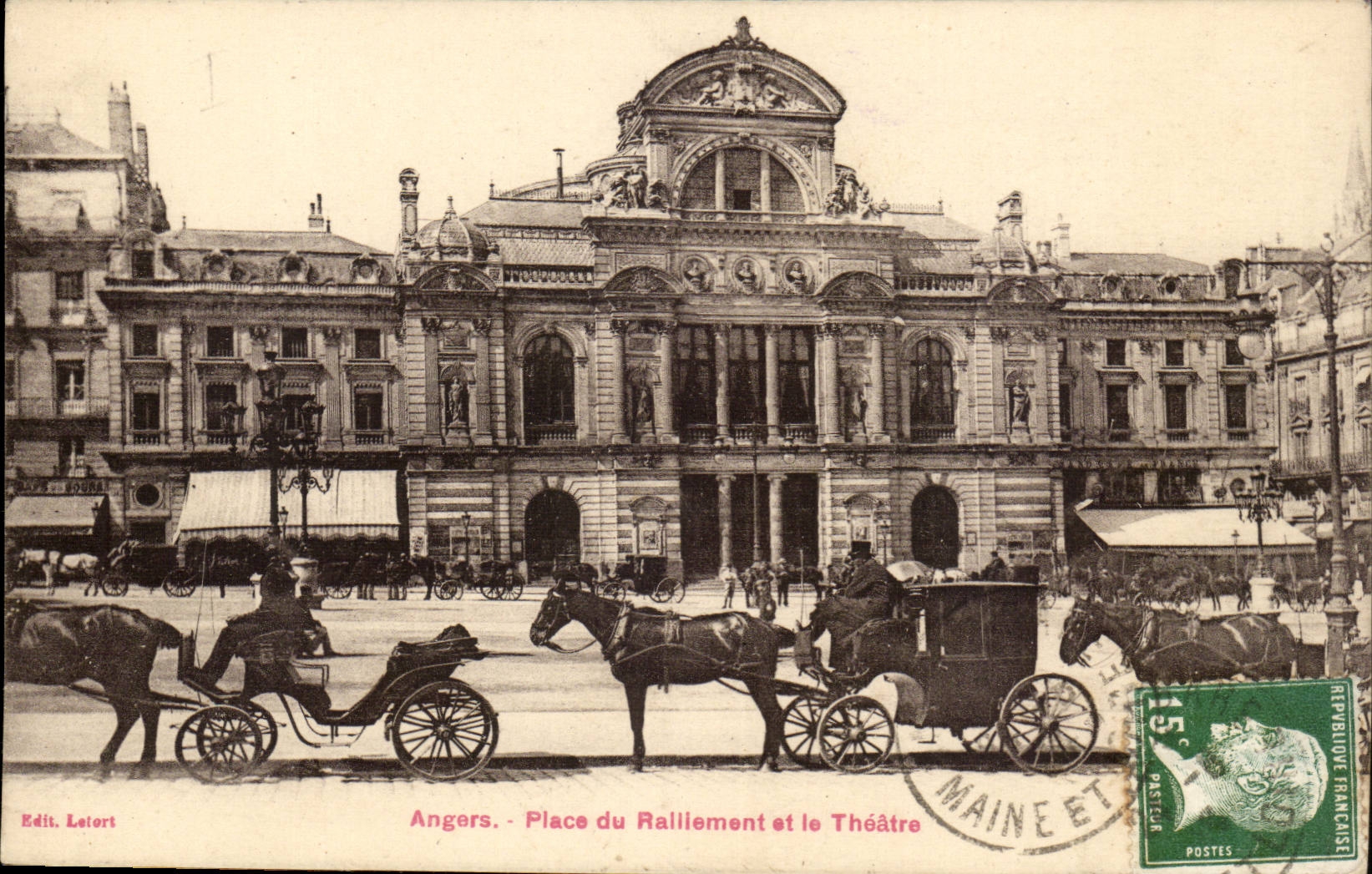 Angers CPA Places rallying the theater