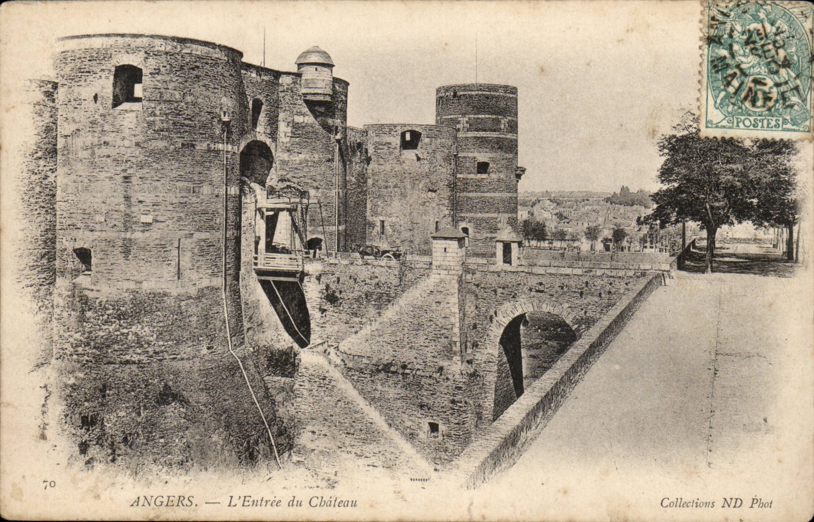 Angers CPA Entering of the castle