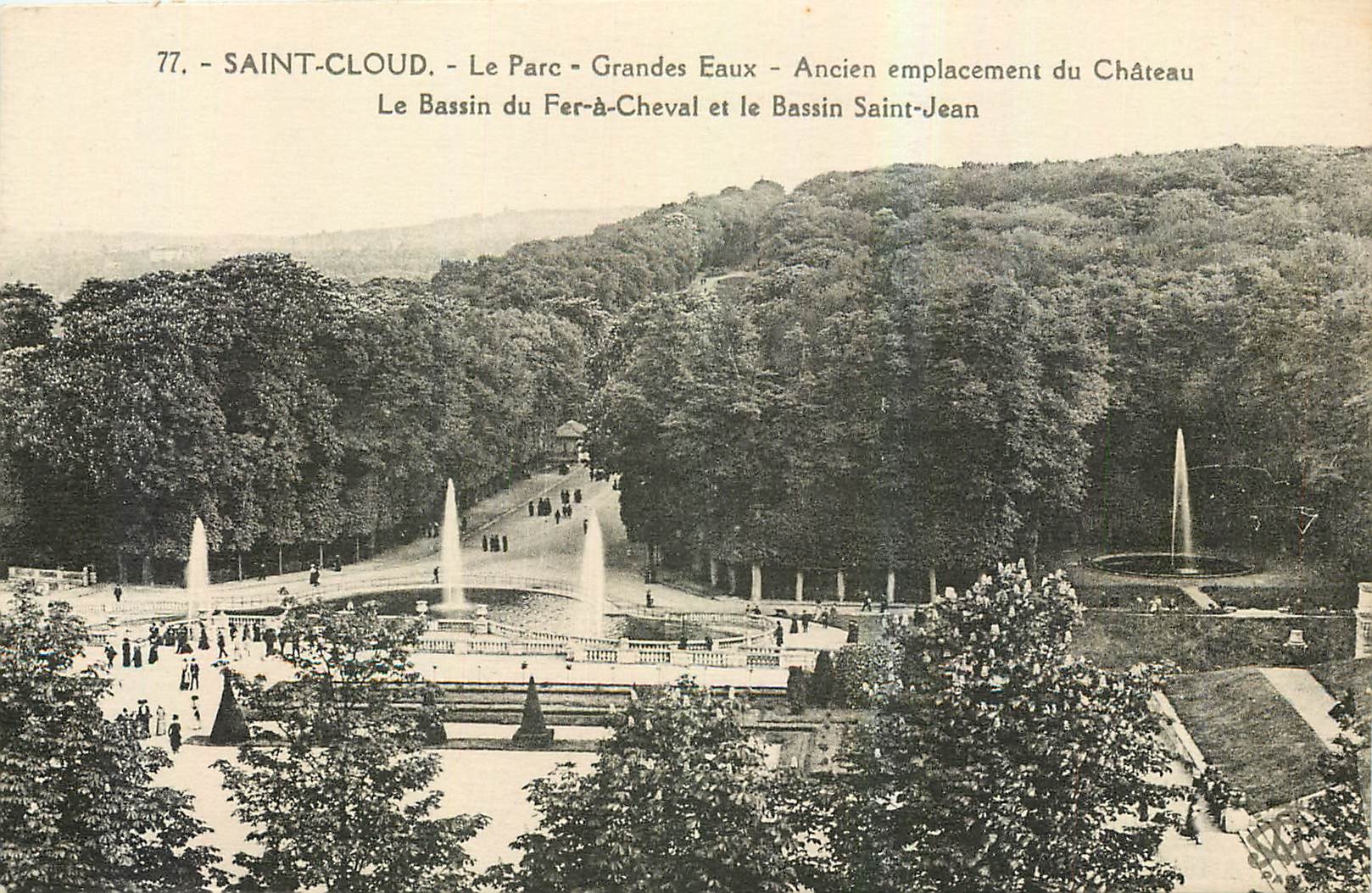 CPA Saint Cloud le Parc de Grandes Eaux ancien emplacement du Chateau le Basin du Fer a Cheval et le