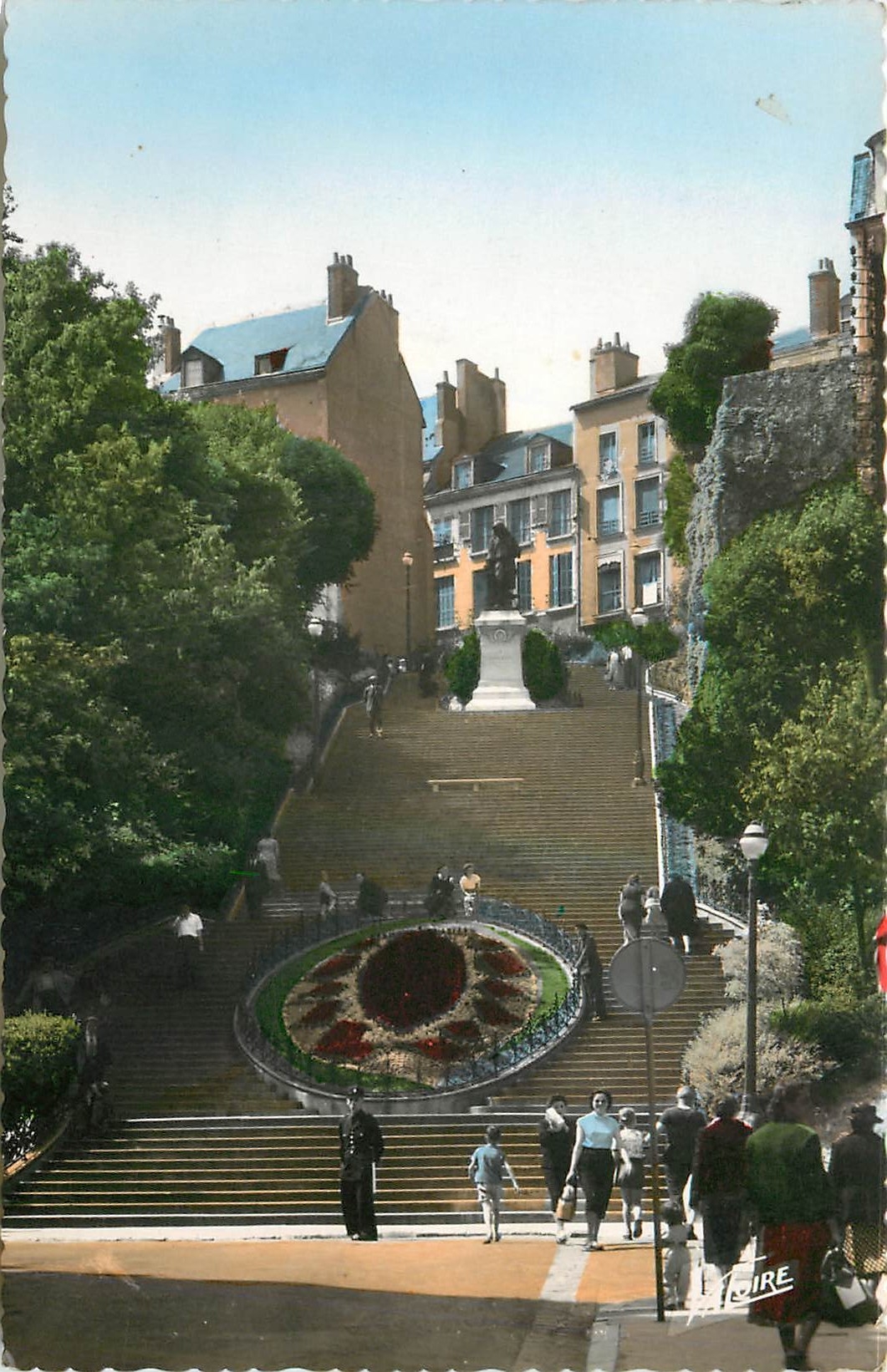 CPA Les Merveilles du Val de Loire Blois Loir et Cher l'escalier et la statue de Denis Papin