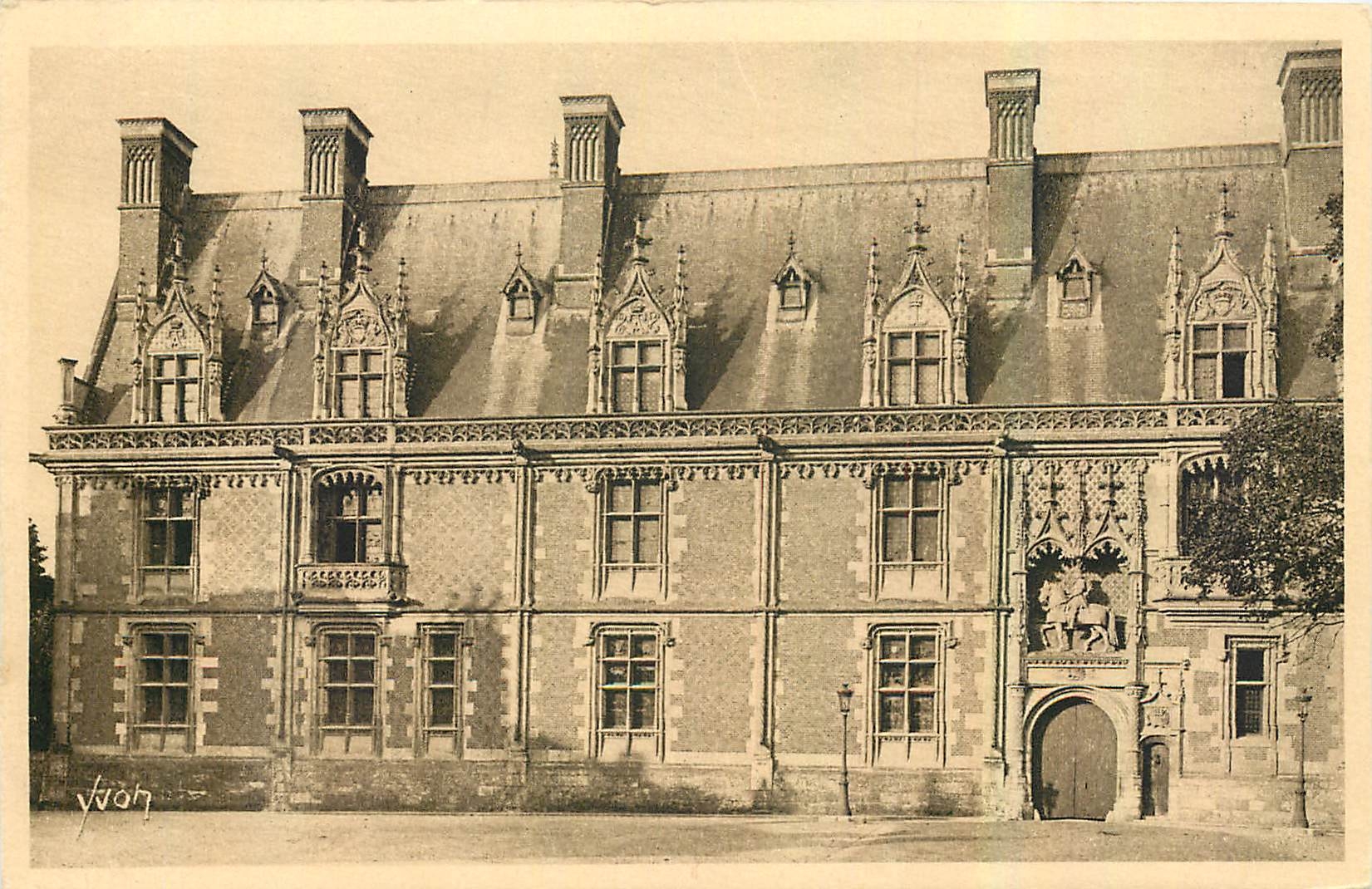 CPA Chateux de la Loire Chateau de Blois Loir et Cher Facade Louis XII