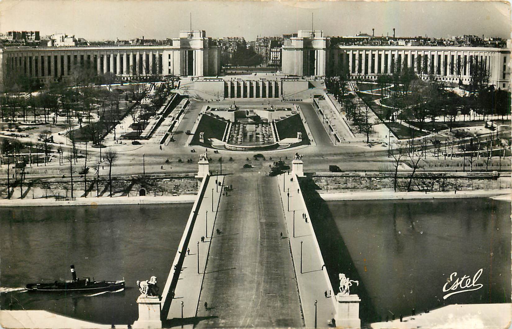 CPA Paris Le Pont d'Iena et le Palais de Chaillot
