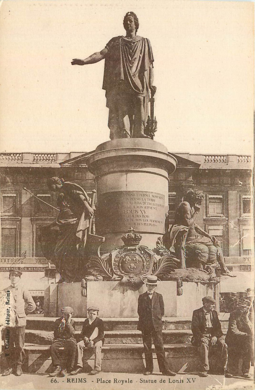 CPA Reims Place Royale 