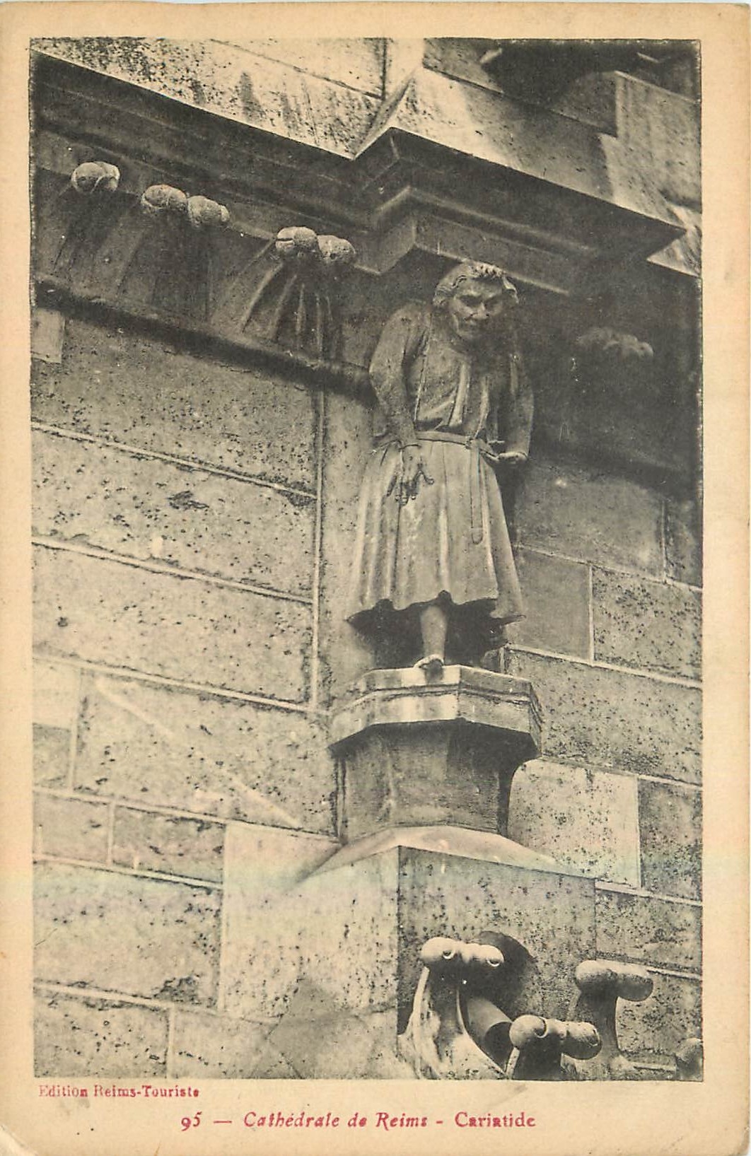 CPA Cathedrale de Reims Cariatide 