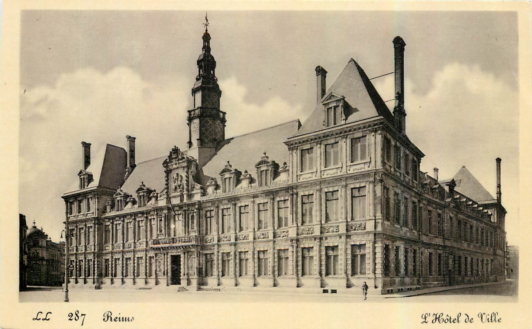 CPA Reims l'Hotel de Ville 