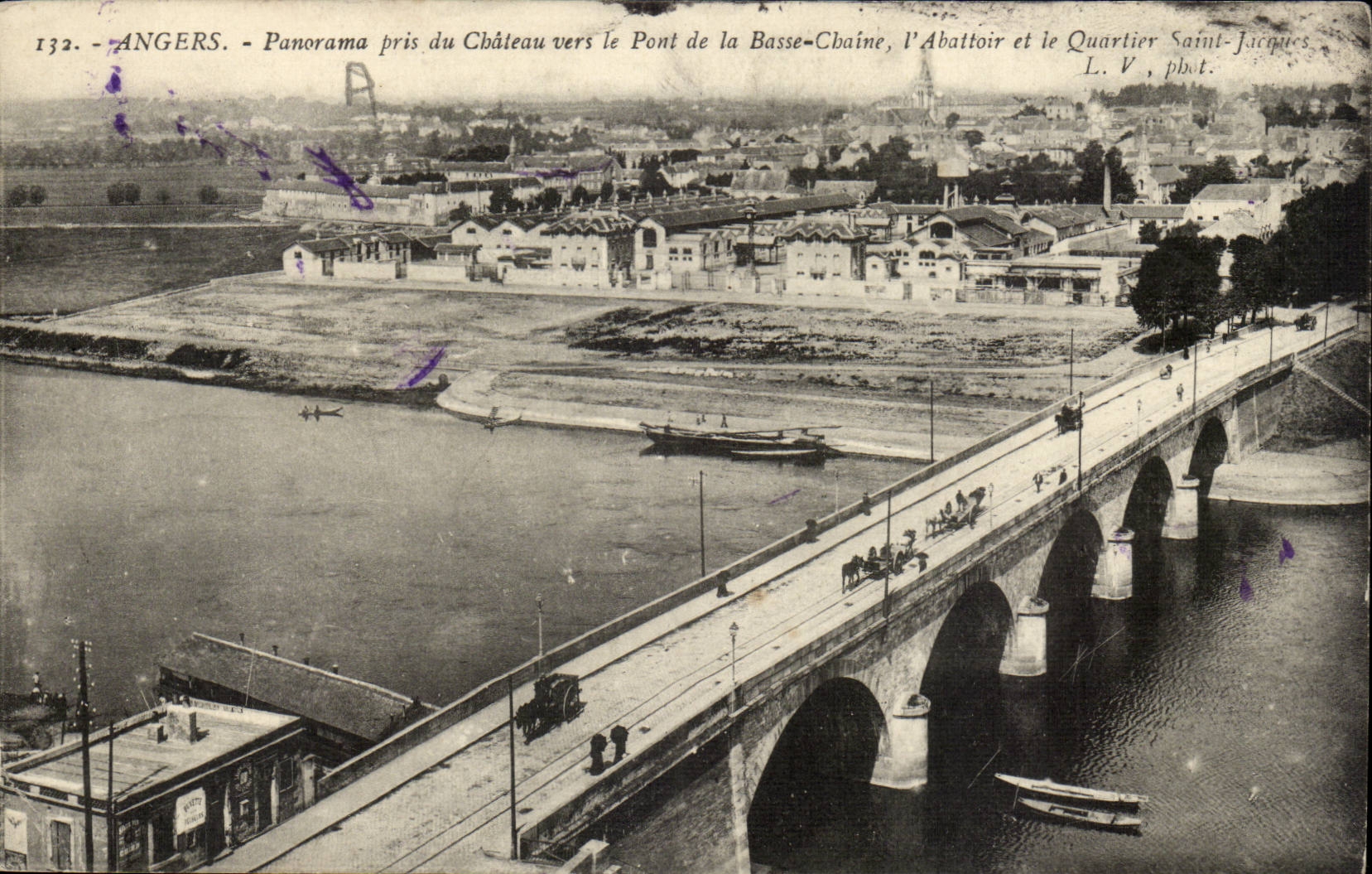 Angers CPA Panorama taken of the castle towards the bridge of the Low Chain the slaughter-house and the district Saint Jacques