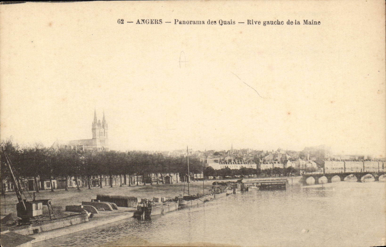 Angers CPA panorama of the quays Left bank of Maine