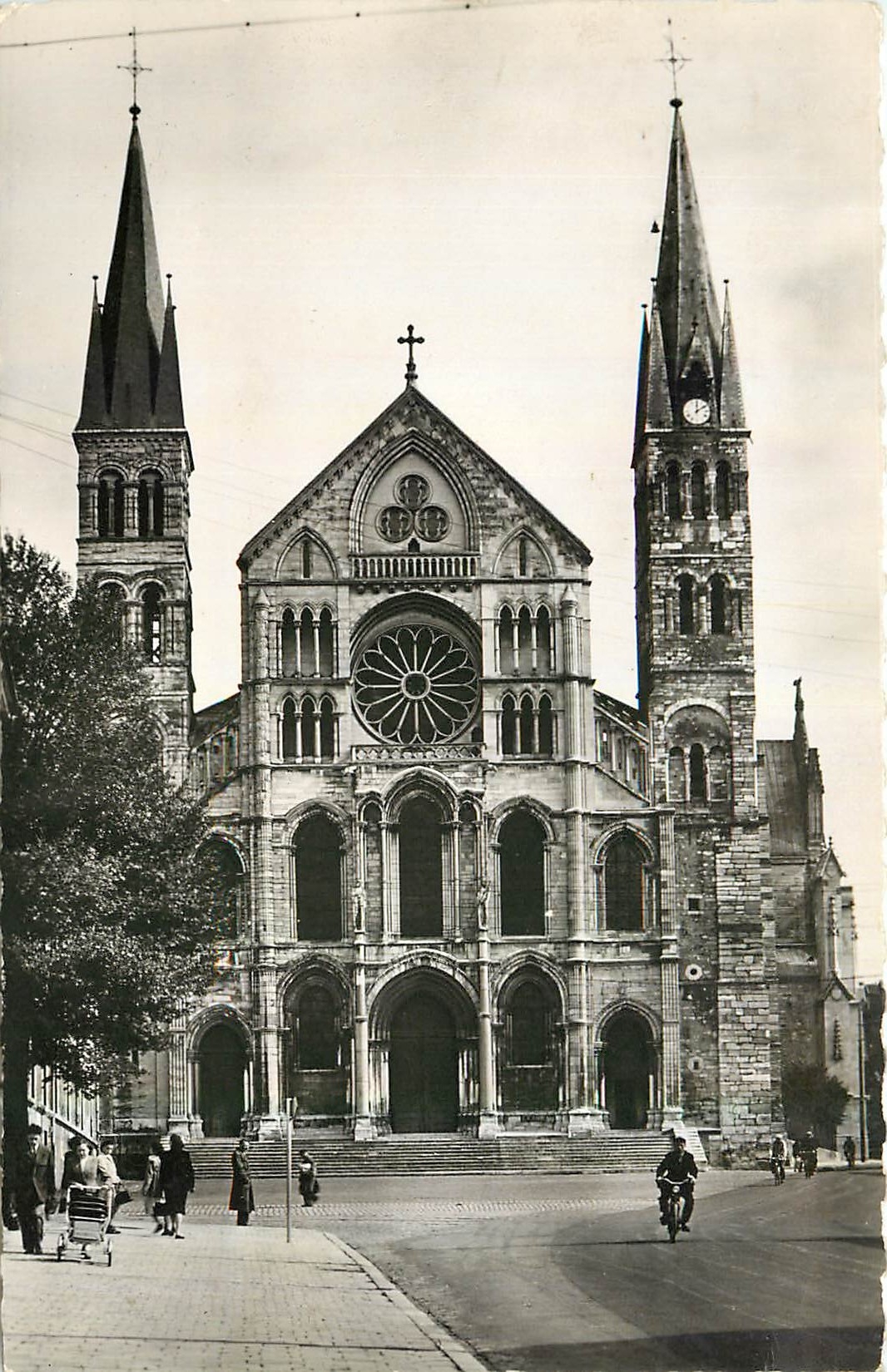 CPA Reims L'Eglise St Remy 