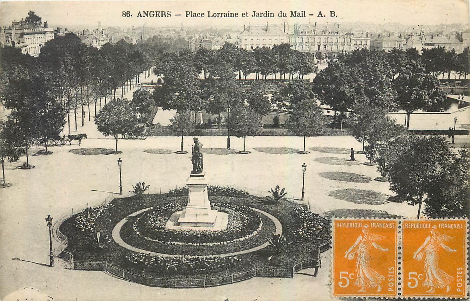 CPA Angers Place Lorraine et Jardin du Mail