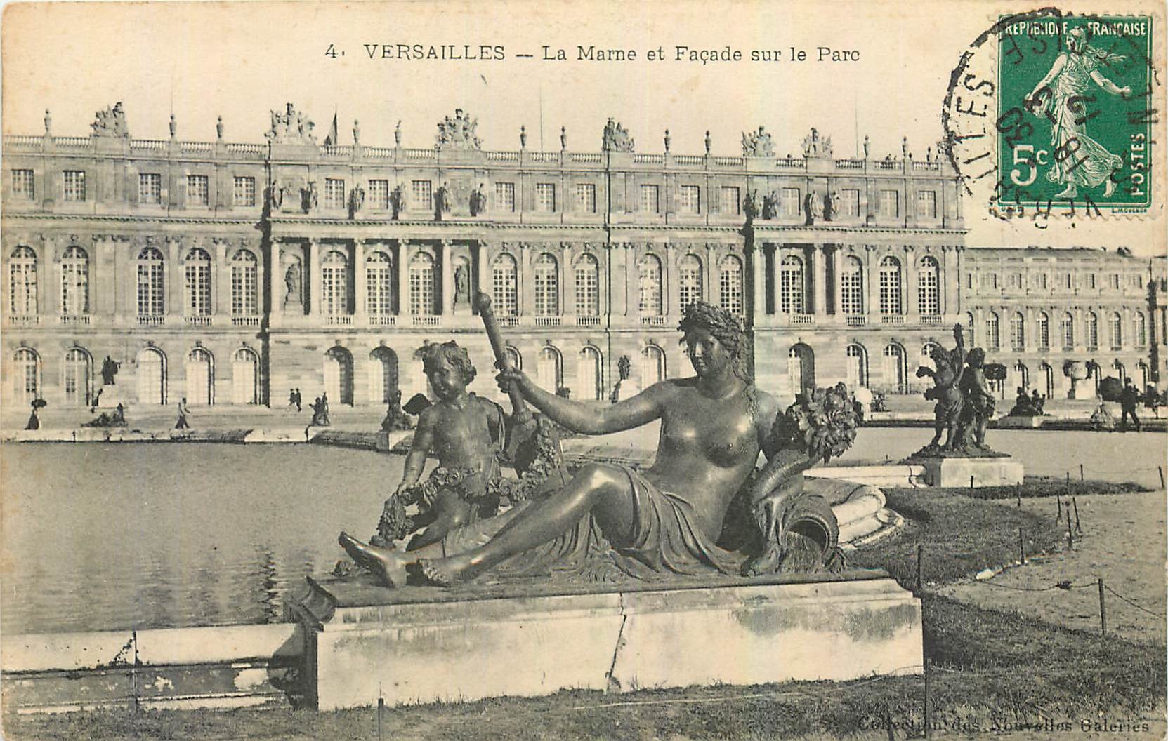 CPA Versailles La Marne et facade sur le Parc