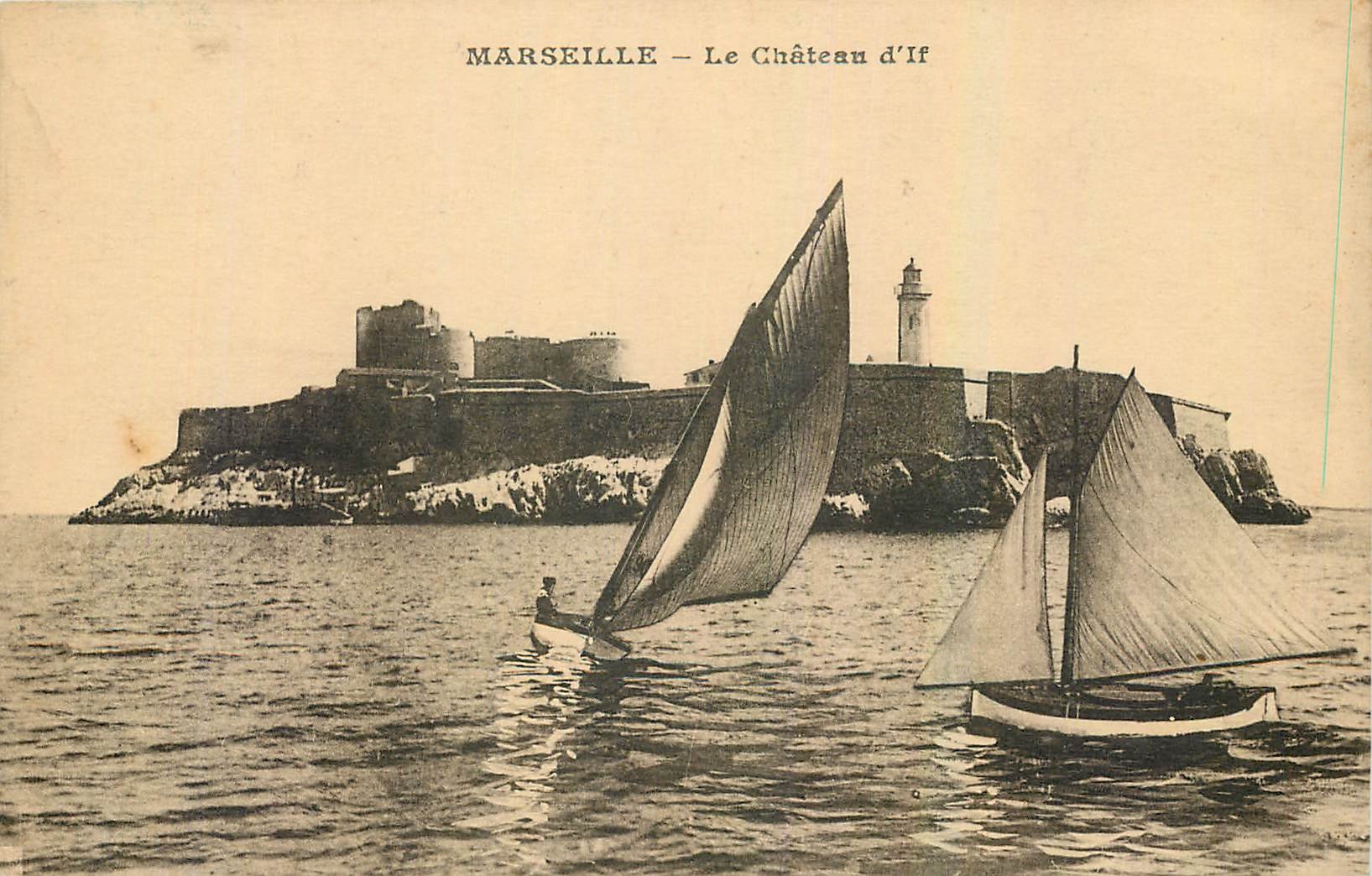 CPA Marseille Le Chateau d'If Bateaux