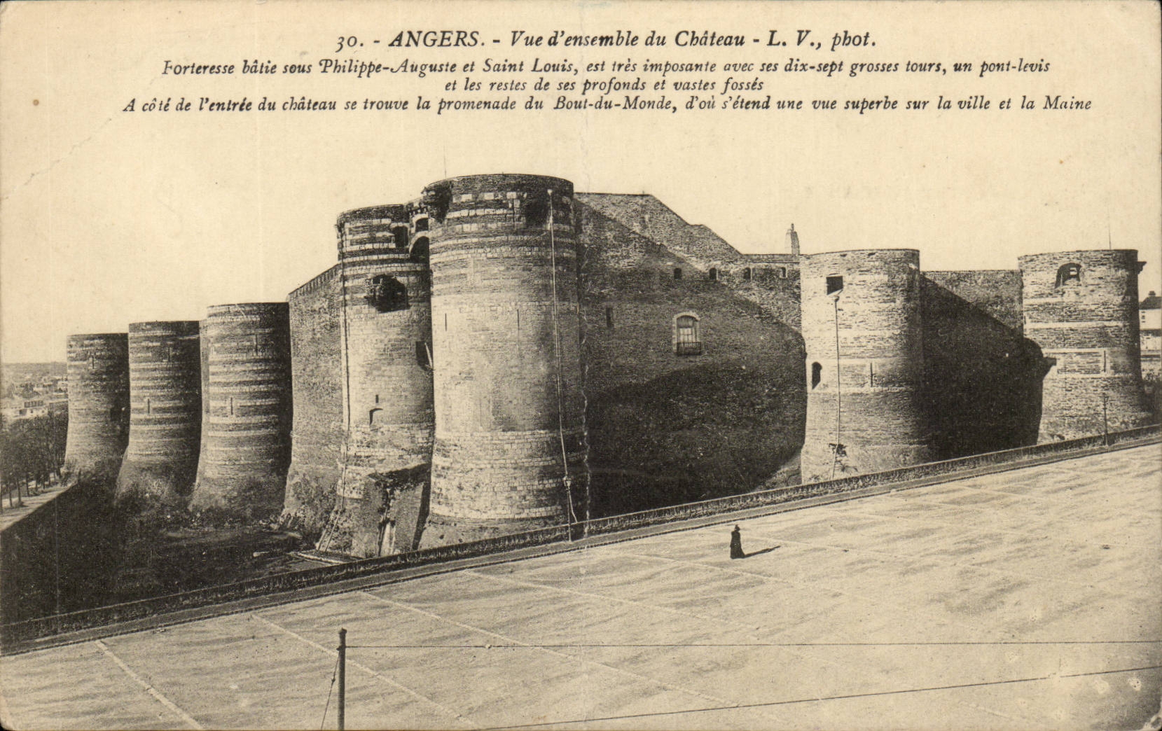 Angers CPA Overall picture of the castle