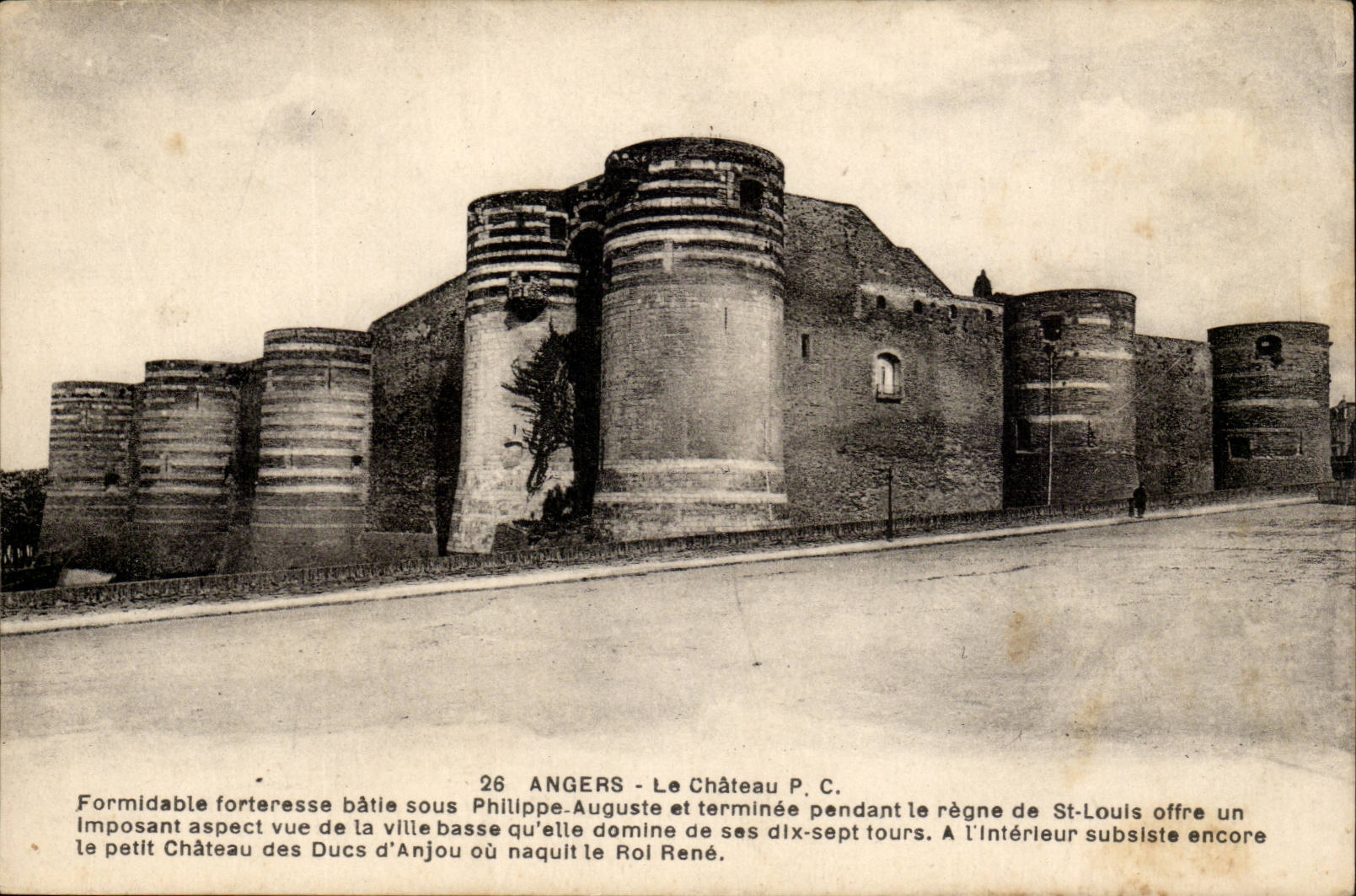 Angers cpa the castle