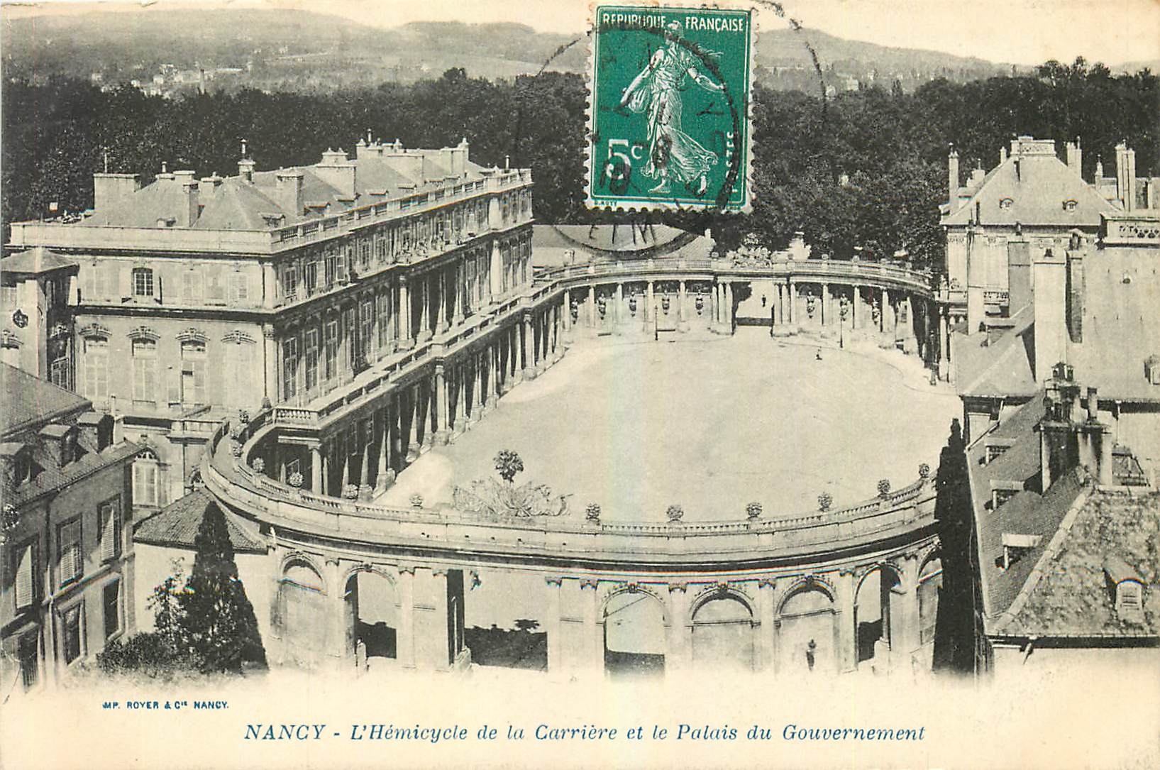 CPA Nancy l'Hemicycle d la Curriere et le Palais du Gouvernement 