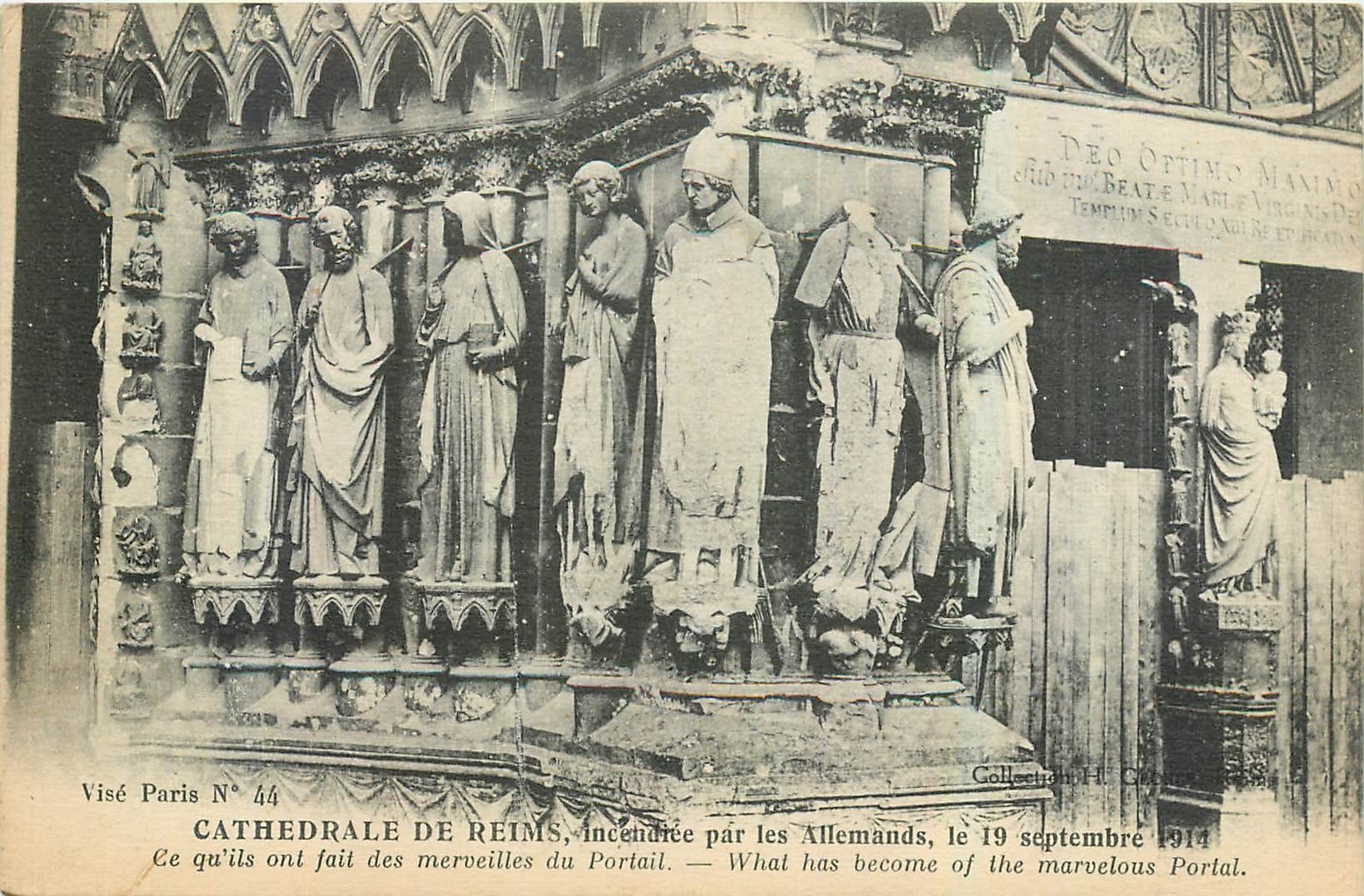 CPA Cathedrale de Reims Incendree par les Allemands