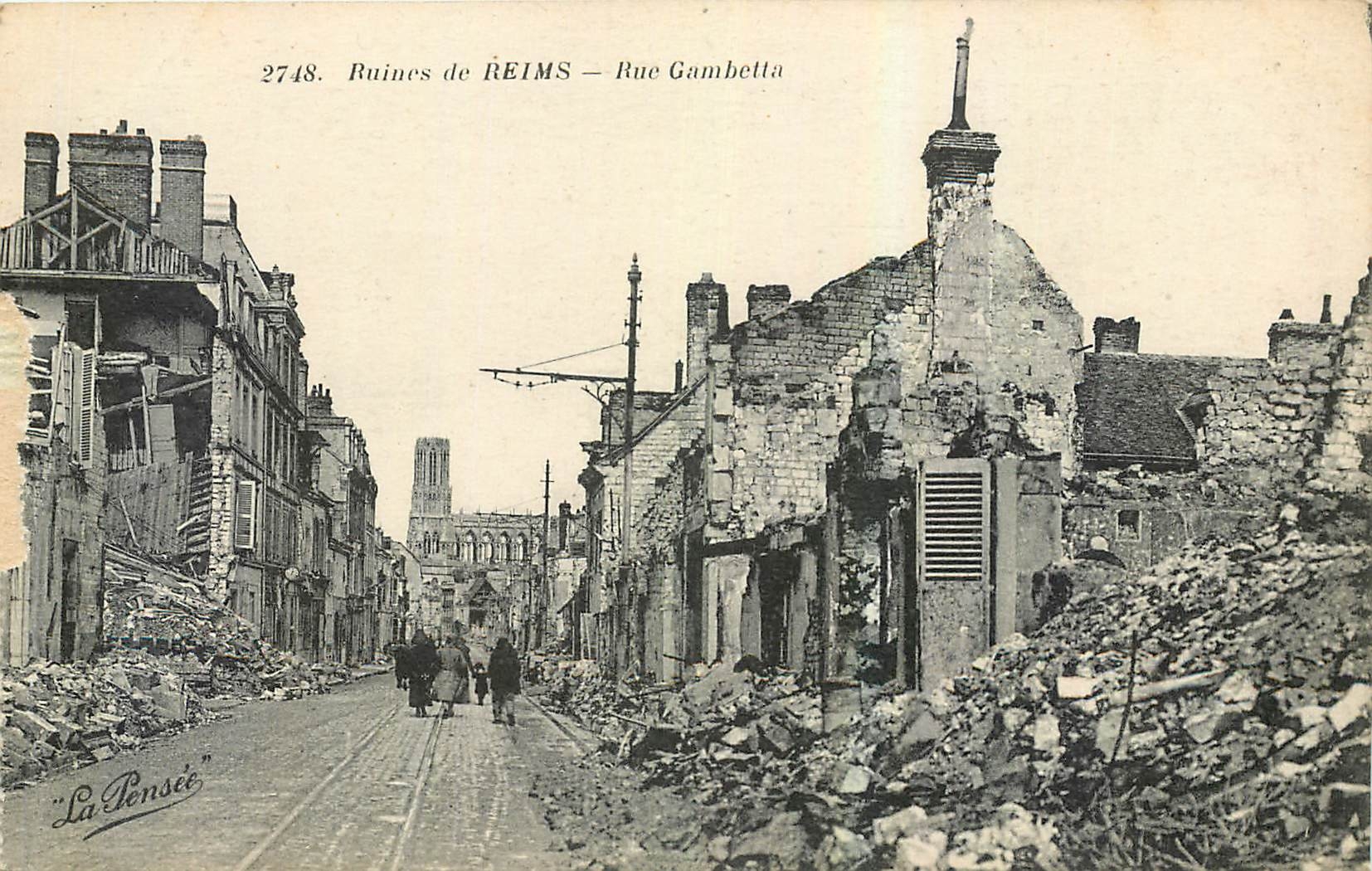 CPA Ruines de Reims Rue Gambetta 