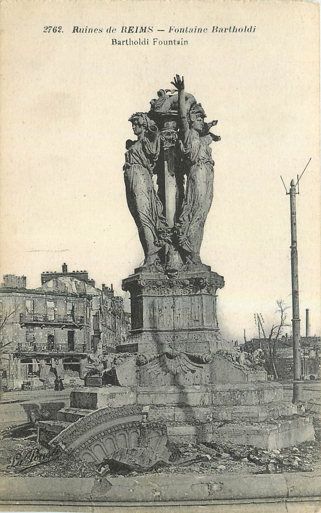 CPA Ruines de Reims Fontaine Bartholdi 