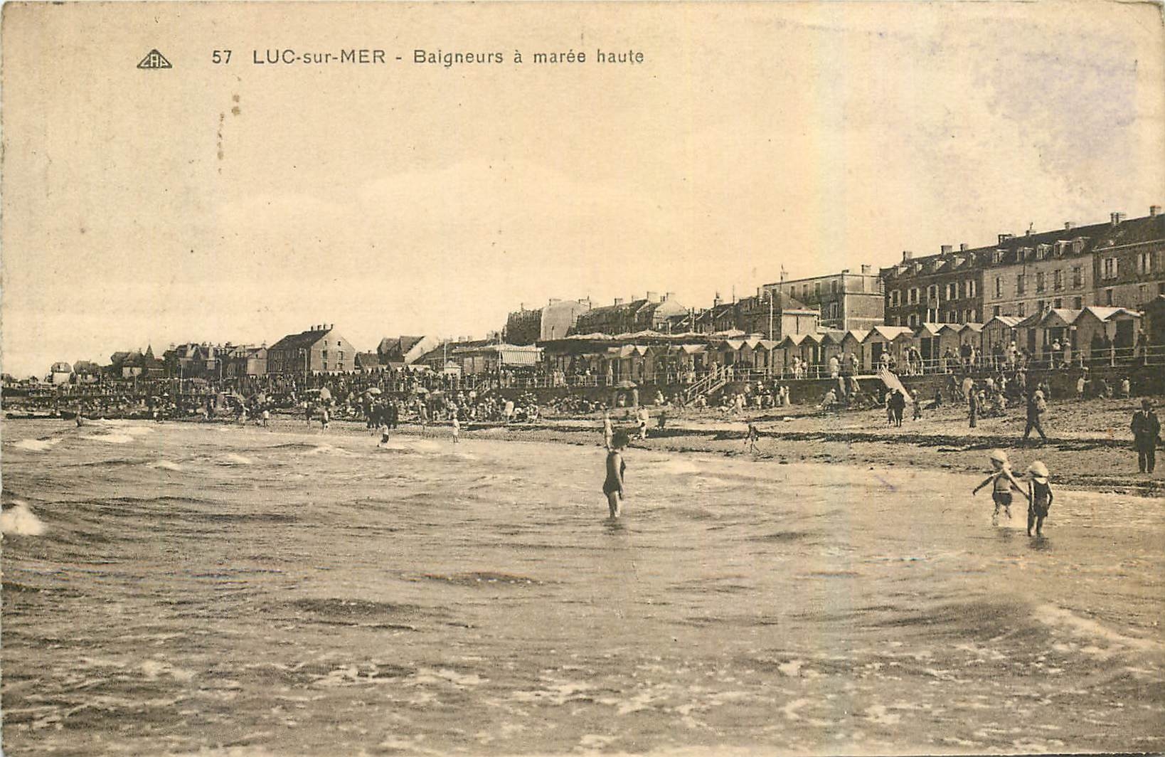 CPA Luc sur Mer Baigneurs a maree haute