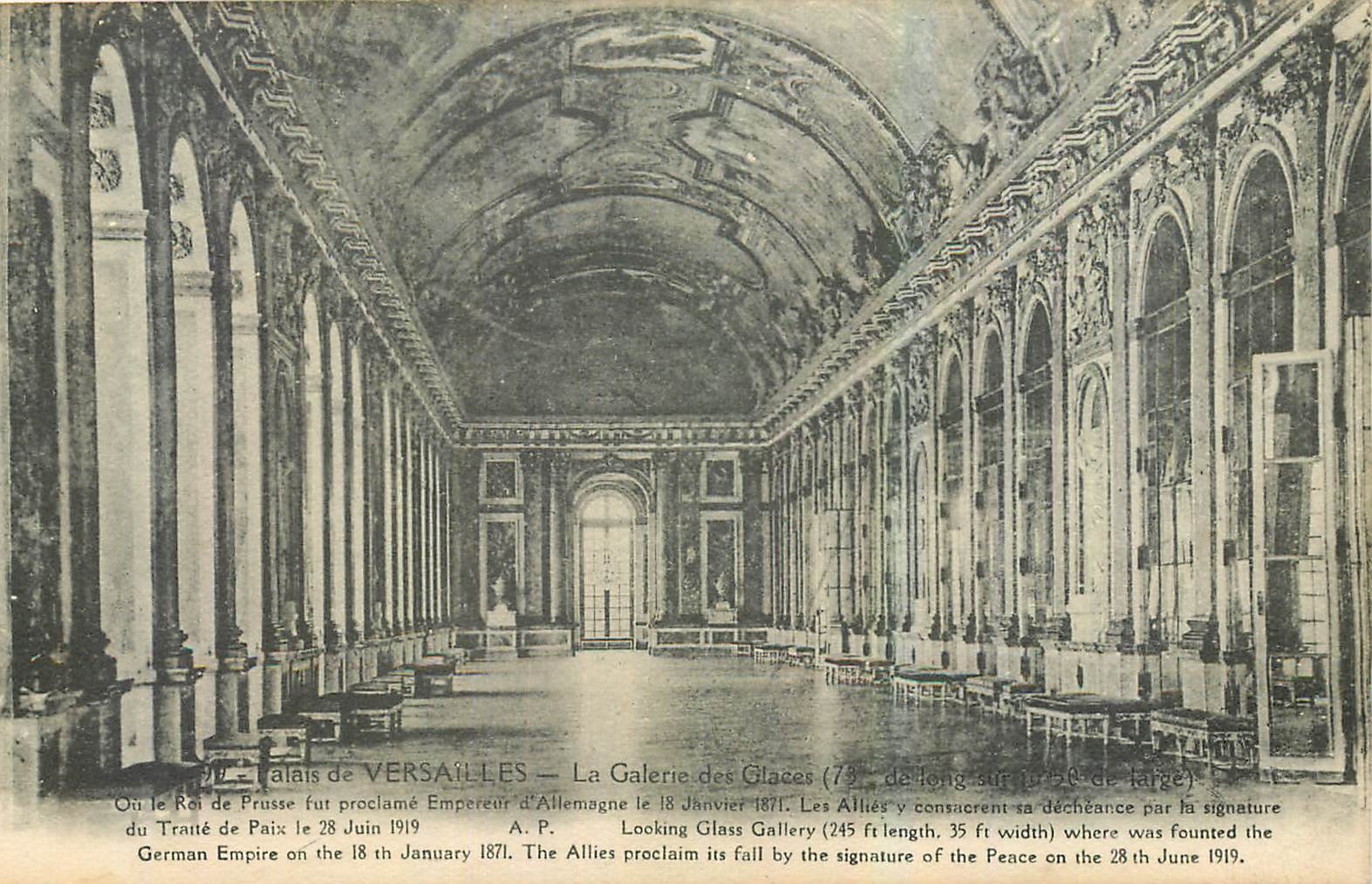 CPA Palais de Versailles La Galerie des Glaces