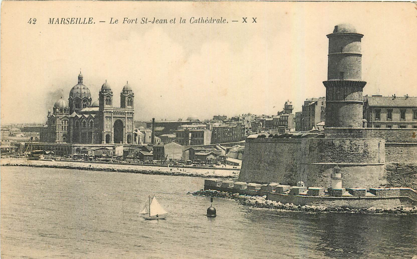 CPA Marseille Le Fort St Jean et la Cathedrale 