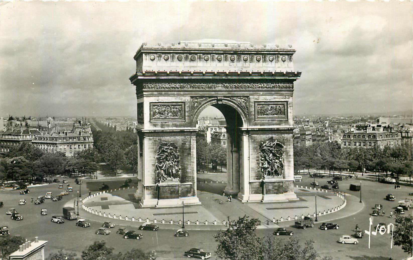 CPA Paris L'Arc de Triomphe de l'Etoile