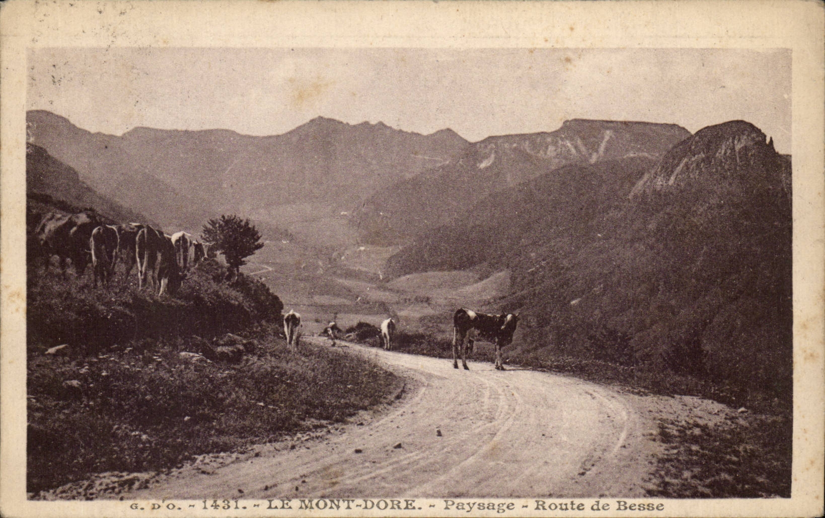 The Mount Gilds CPA Paysage Road of Besse