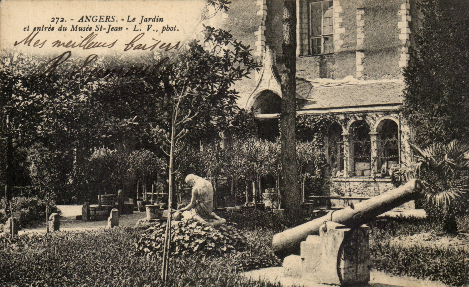 Angers CPA the garden and Entering of the museum St Jean
