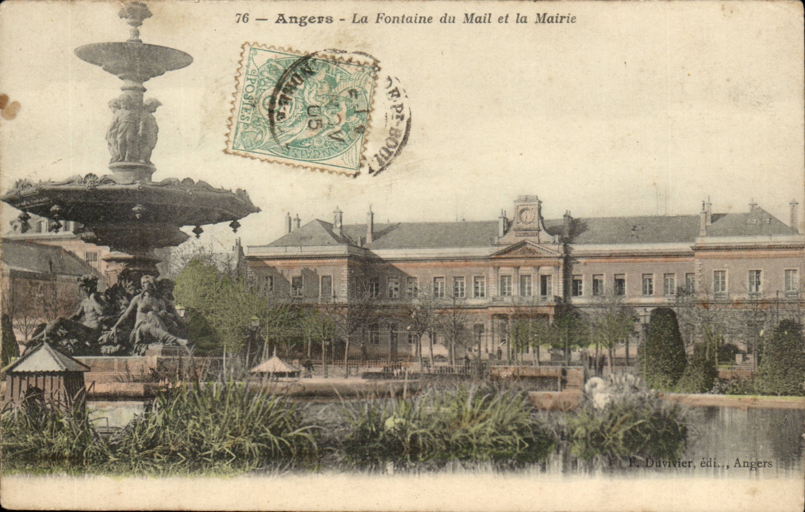 Angers CPA the fountain of the Mall and the town hall