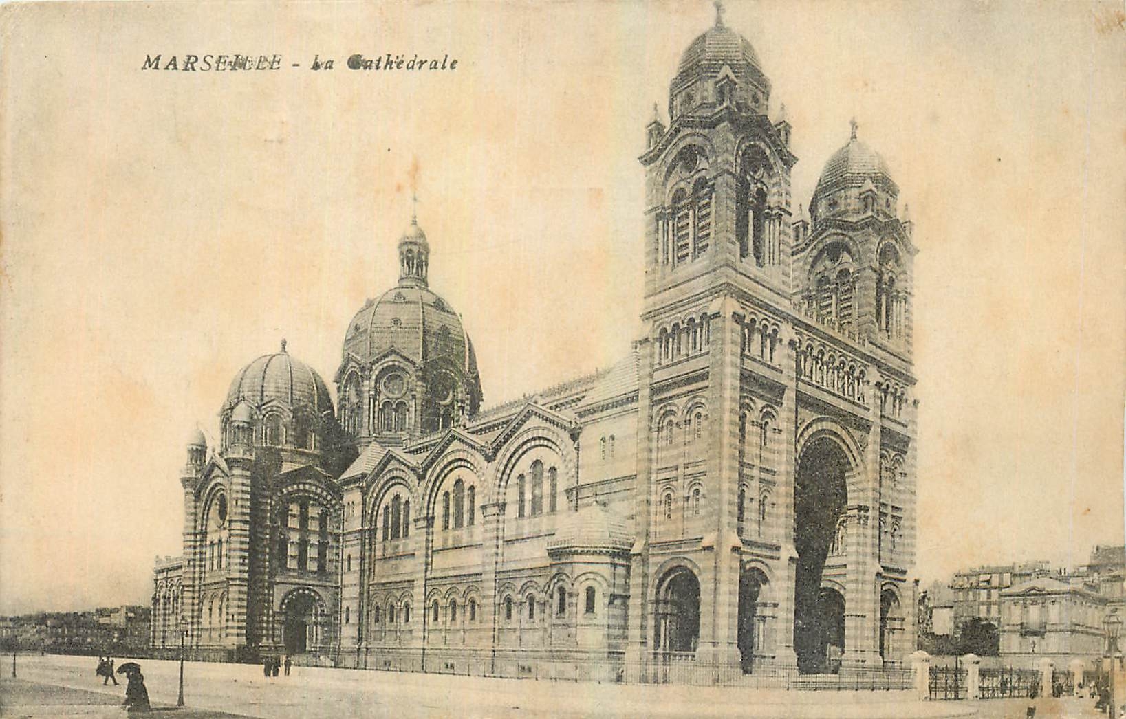 CPA Marseille La Cathedrale 