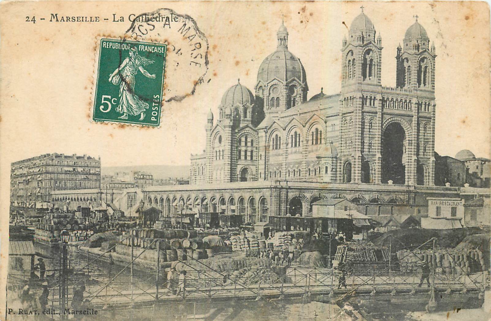 CPA Marseille La Cathedrale 