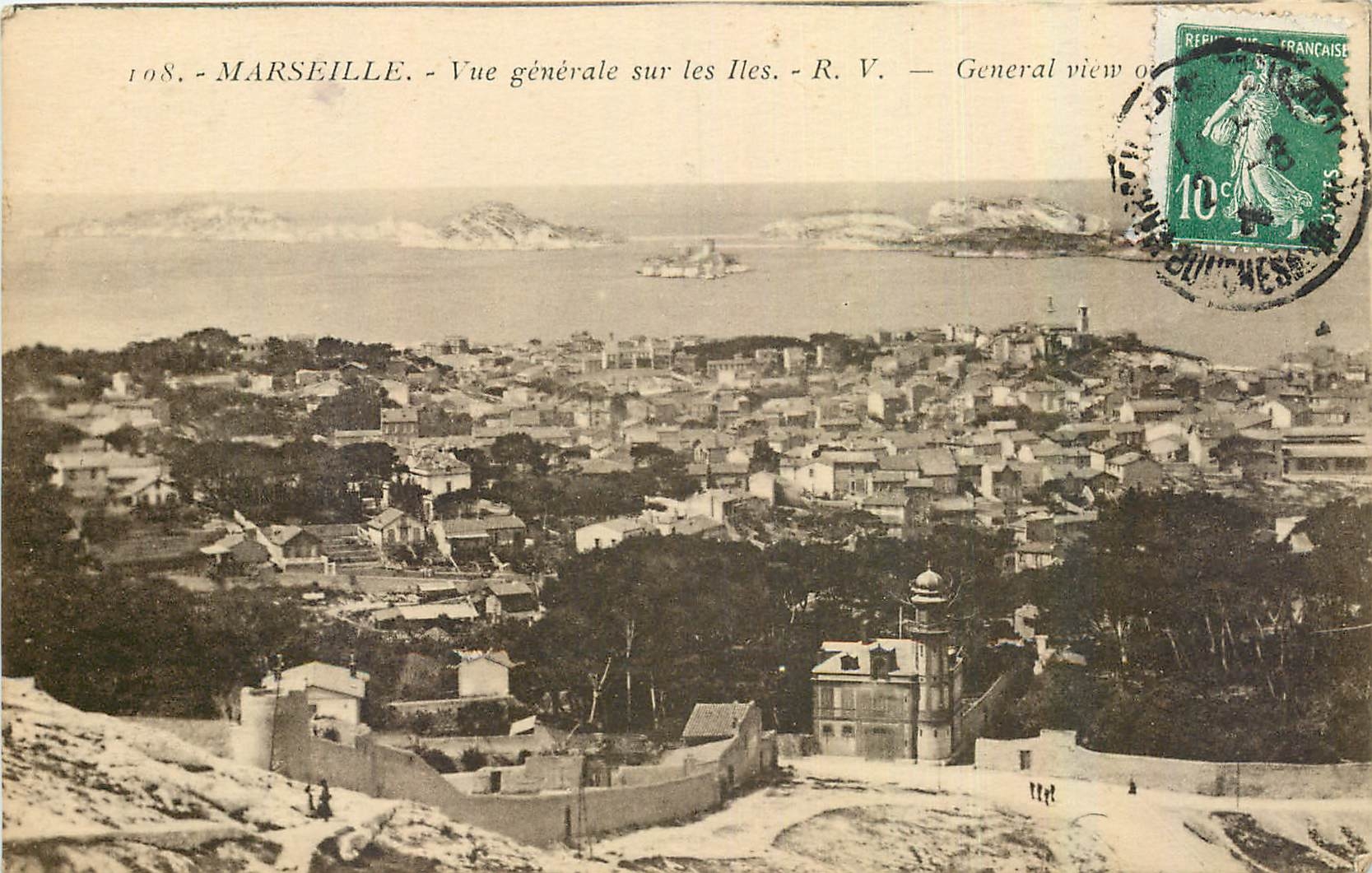 CPA Marseille Vue generale sur le Iles 