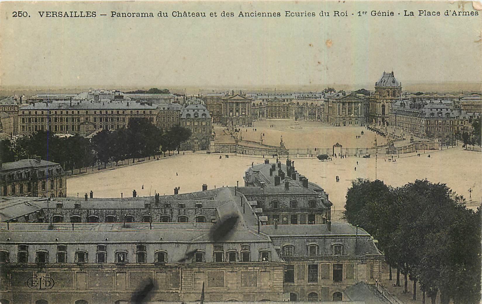 CPA Versailles Panorama du Chateau et des Anciennes Ecuries du Roi Genie La Place d'Armes 