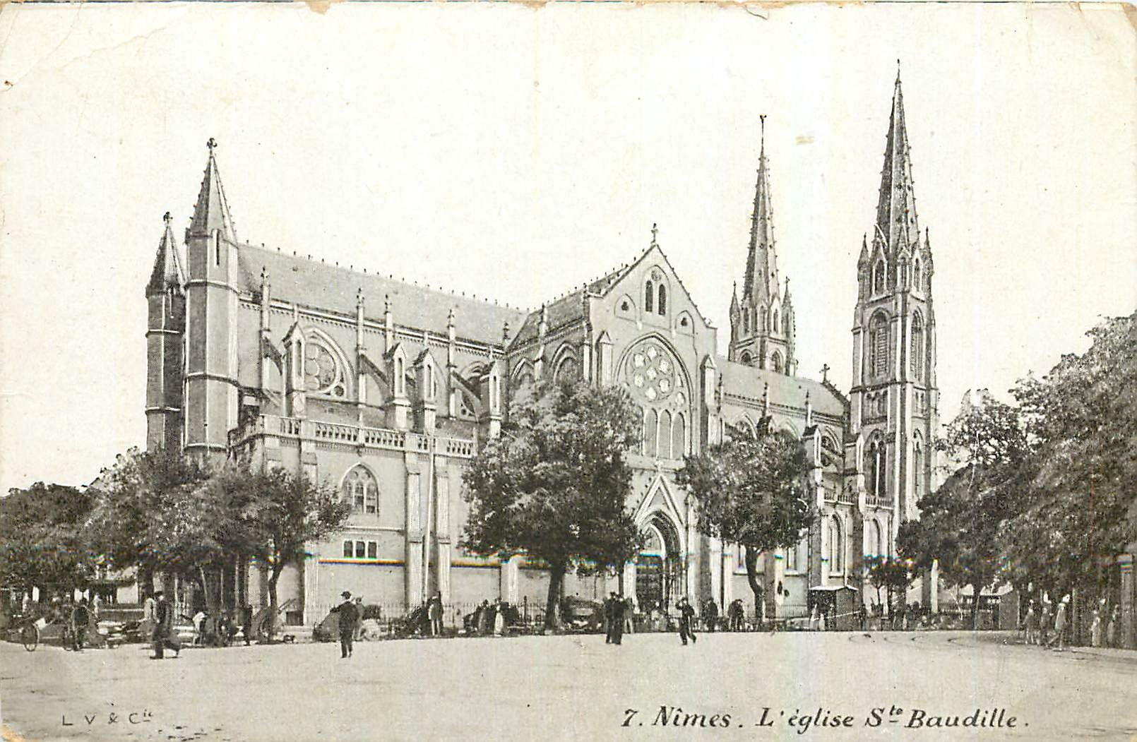 CPA Nimes l'Eglise Ste Baudille 