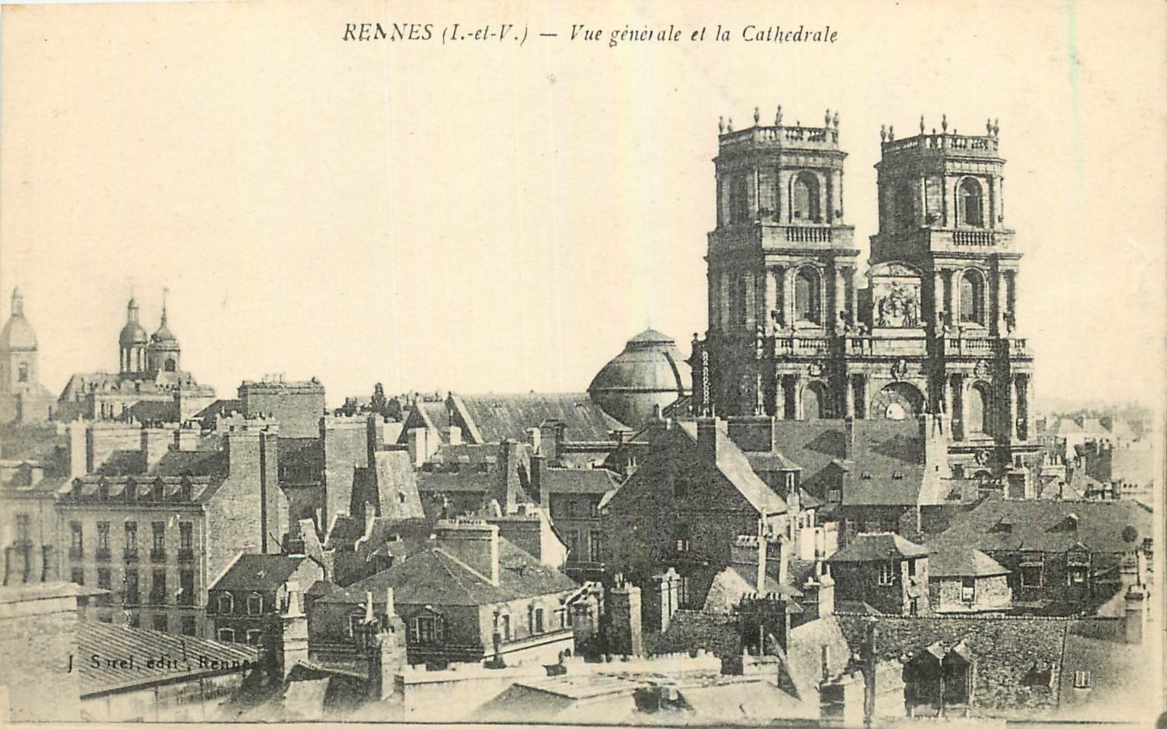 CPA Rennes I et V Vue generale et la Cathedrale